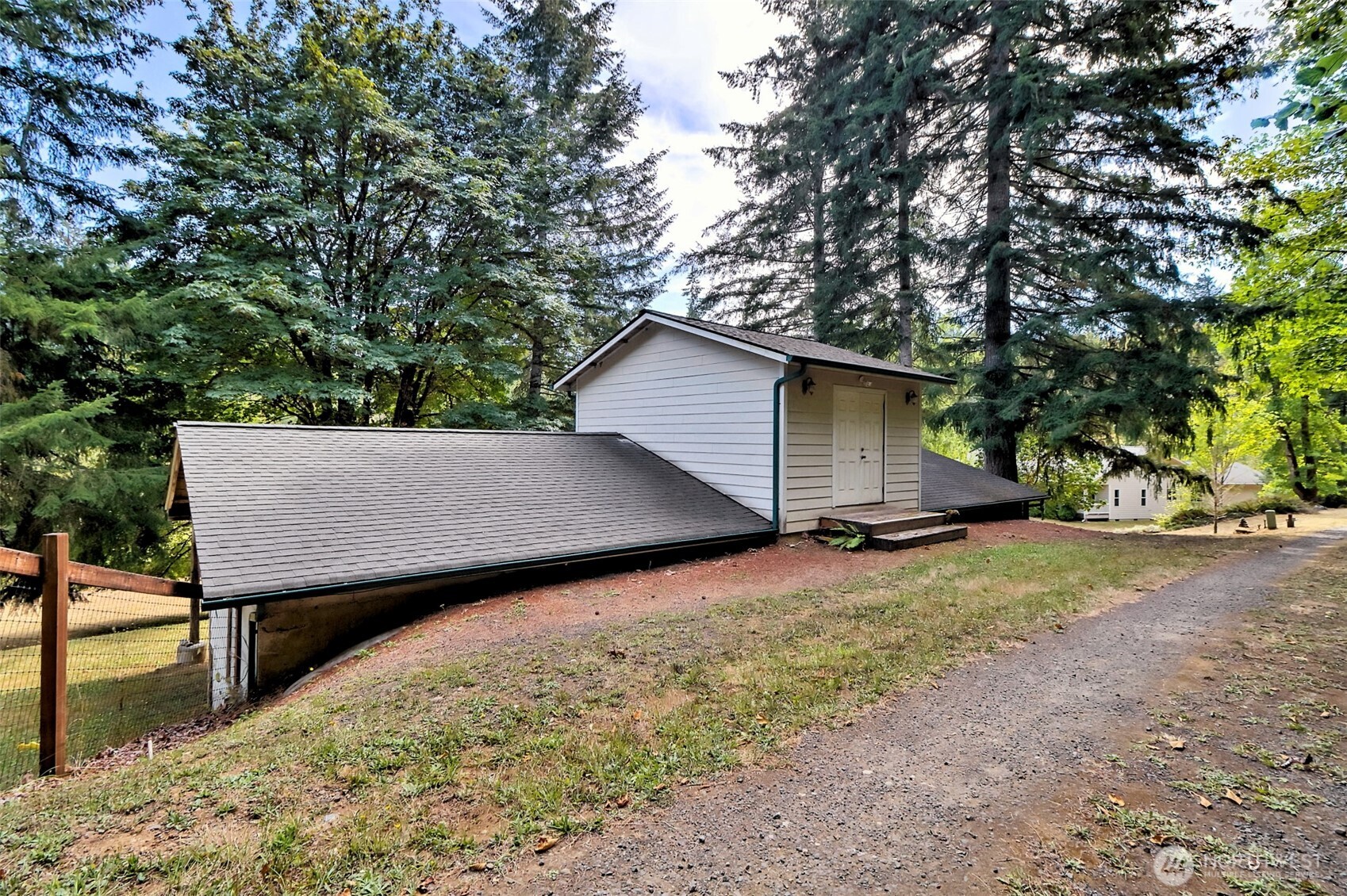 1010 Se Binns Swiger Loop Road Property Photo 31