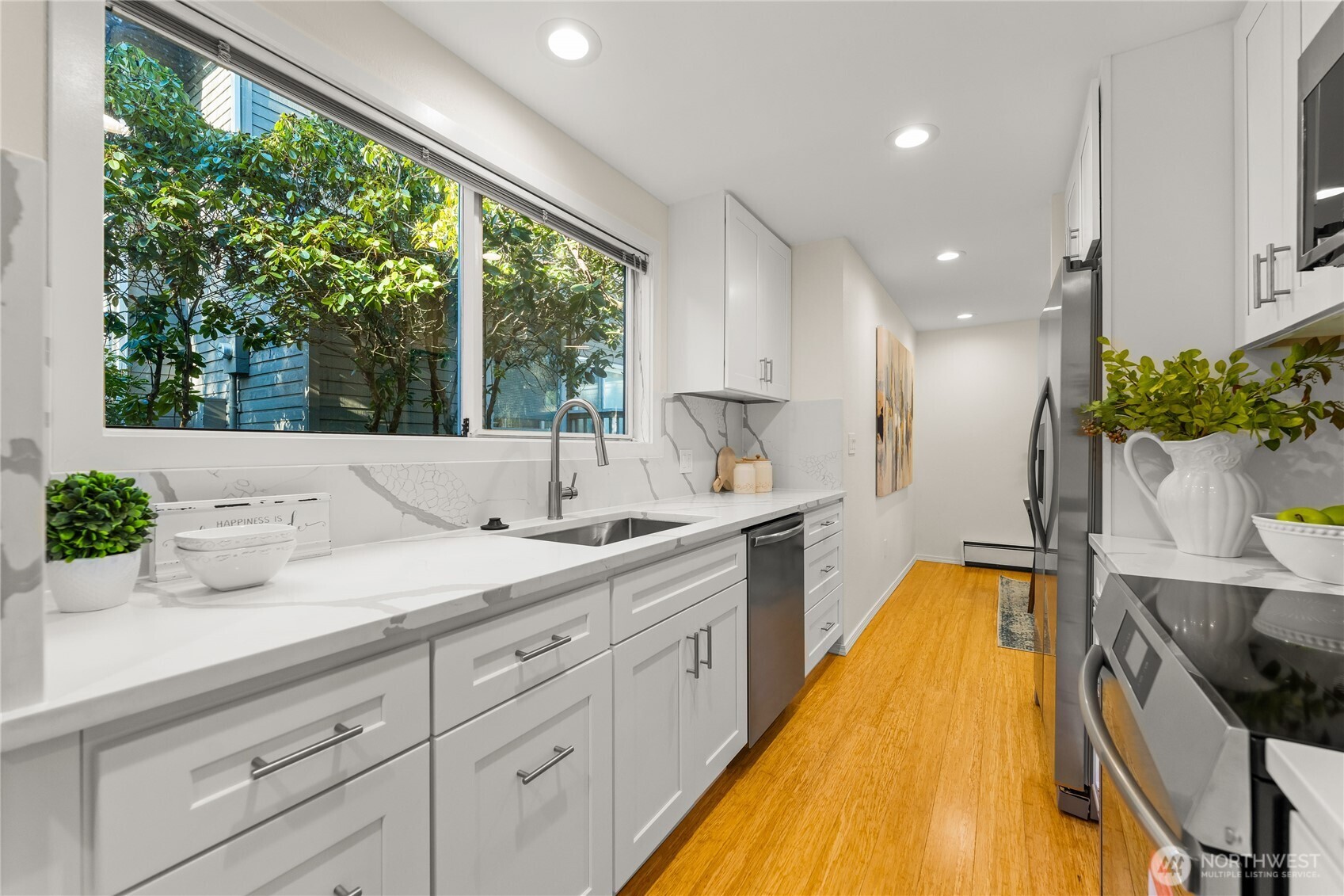 1218 101st Place Property Photo 5
