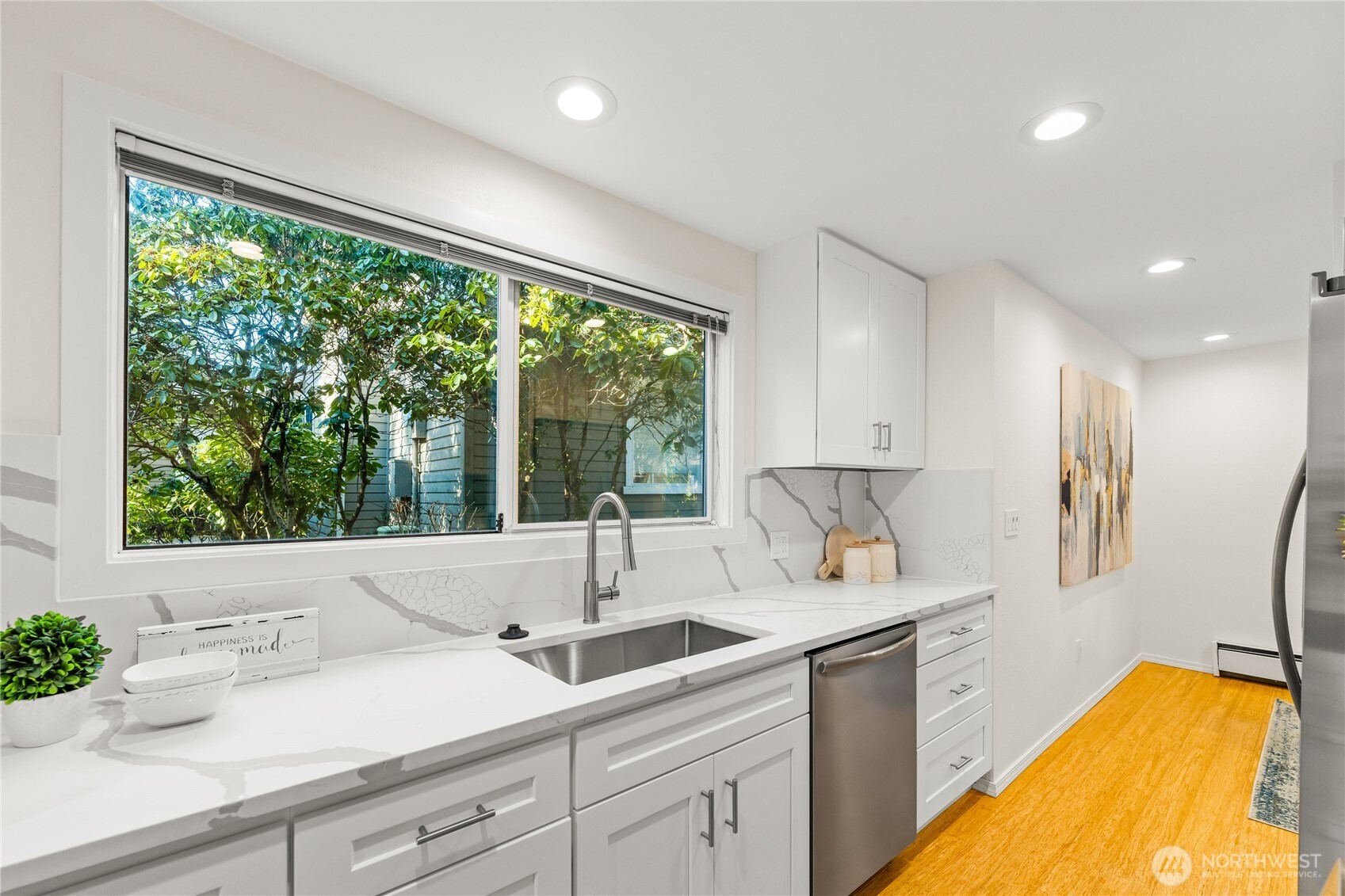 1218 101st Place Property Photo 6