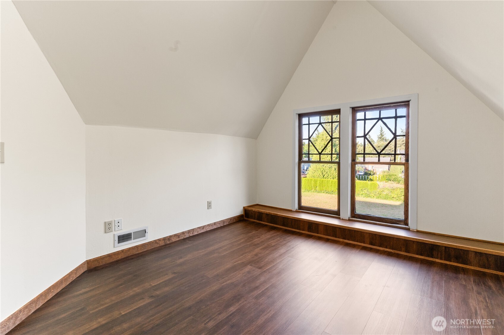 1371 W Axton Road Property Photo 33