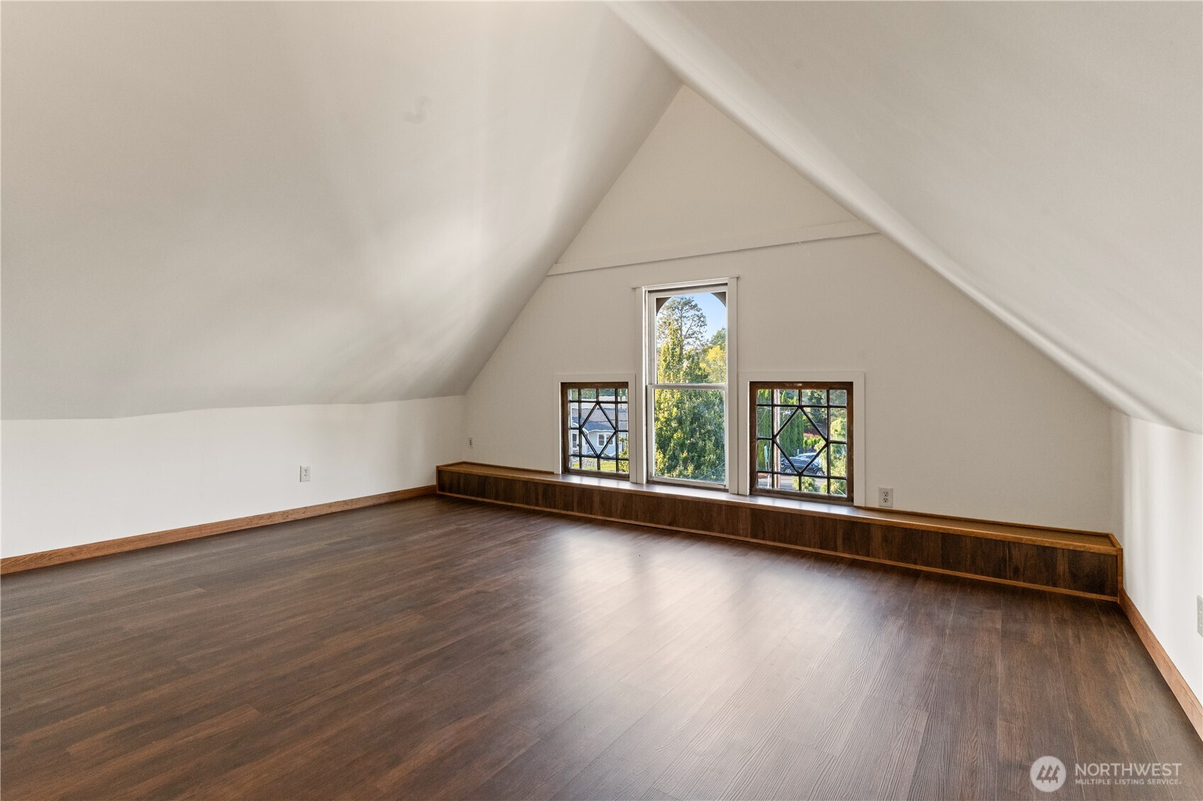 1371 W Axton Road Property Photo 34