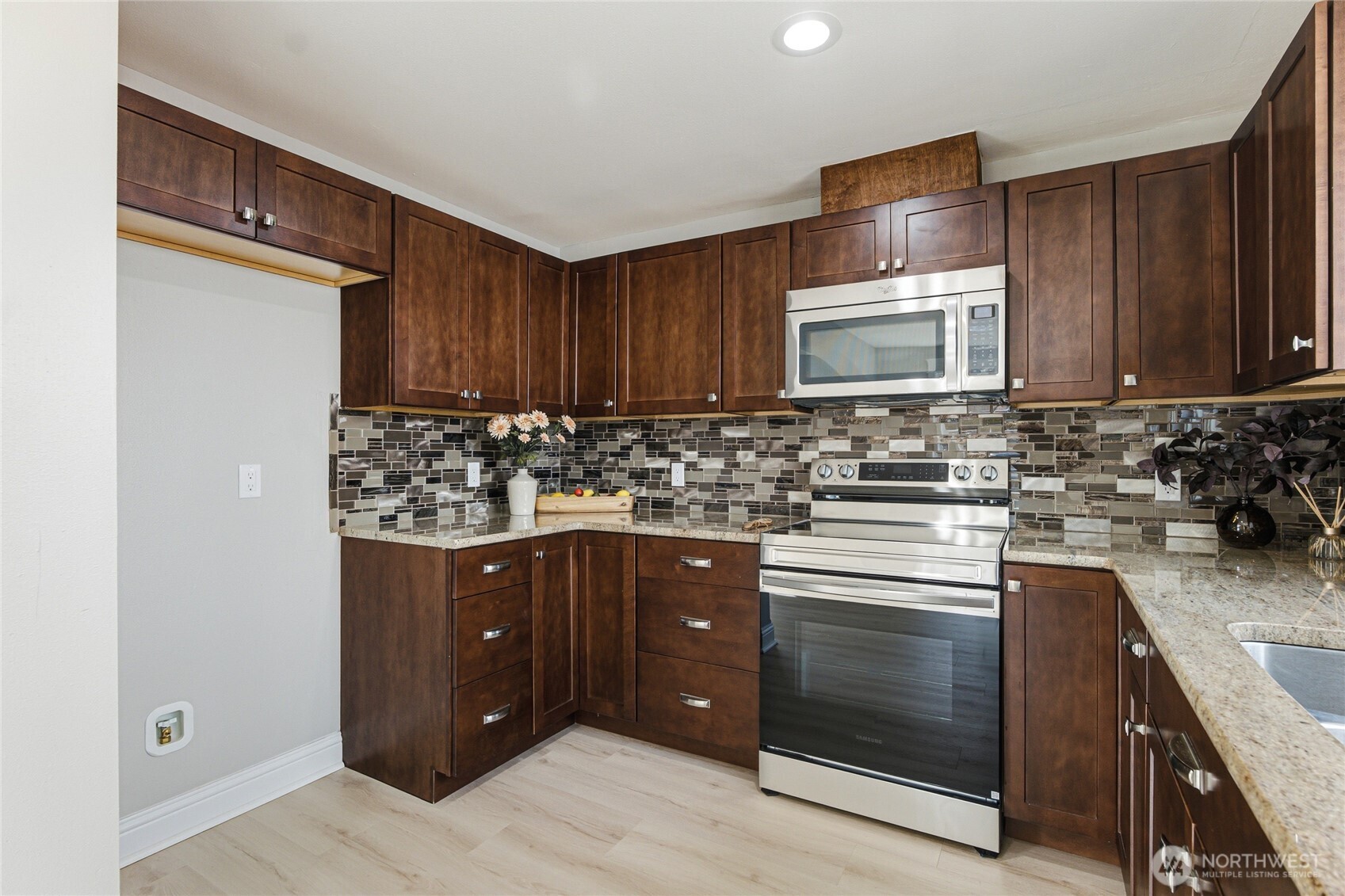 2106 N Tyler Street Property Photo 13