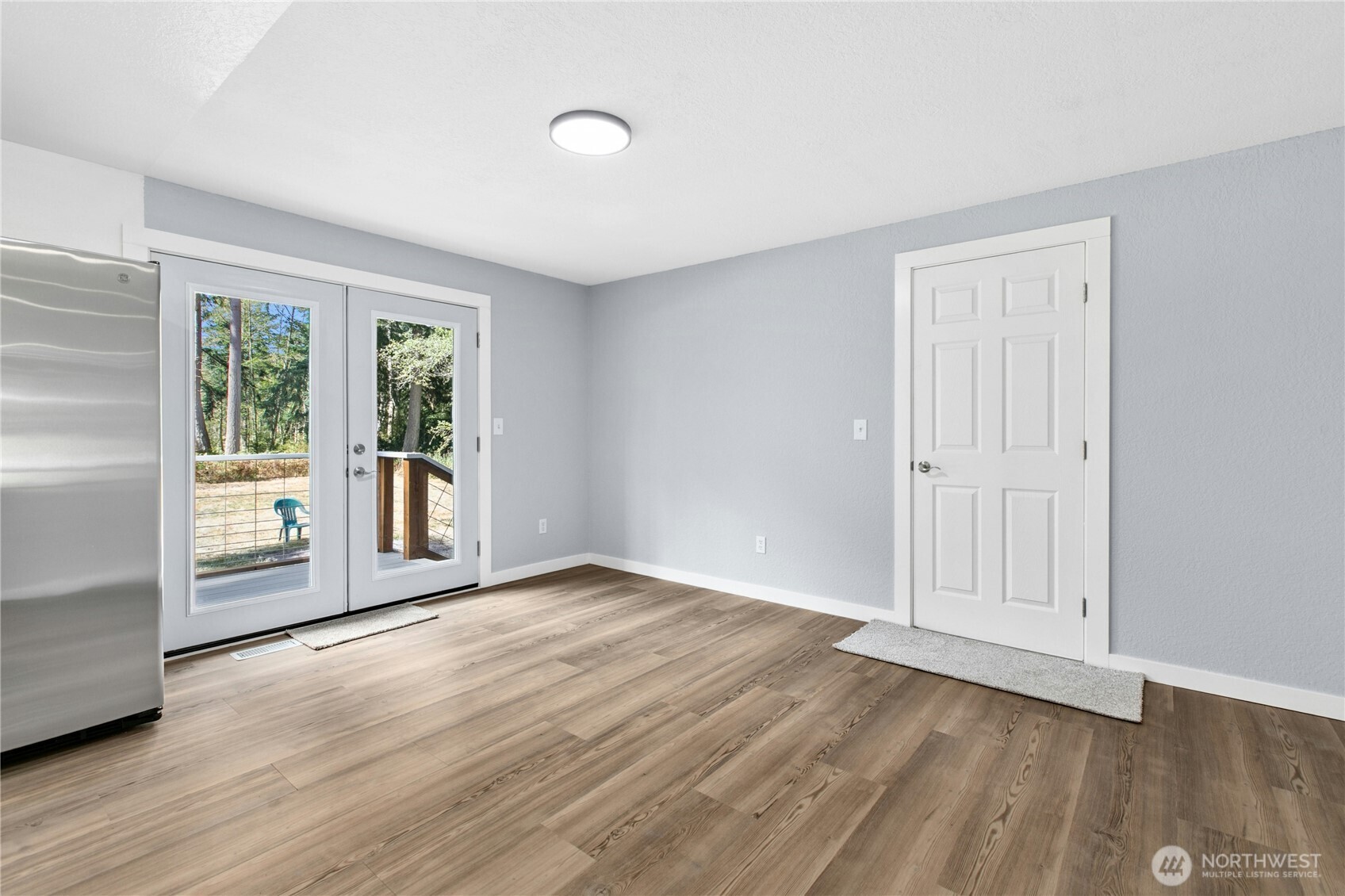 3671 Dundee Way Property Photo 13