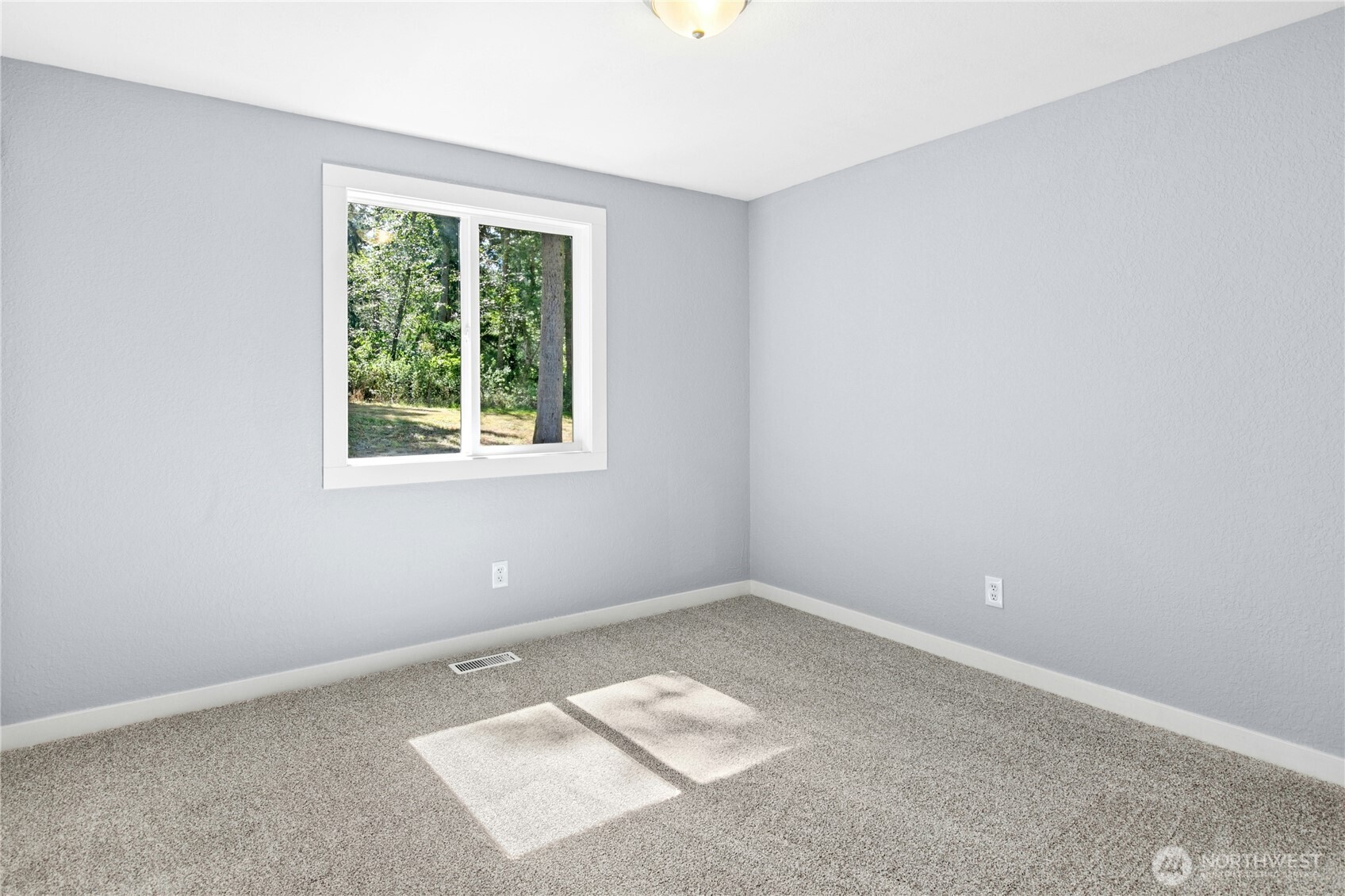 3671 Dundee Way Property Photo 17