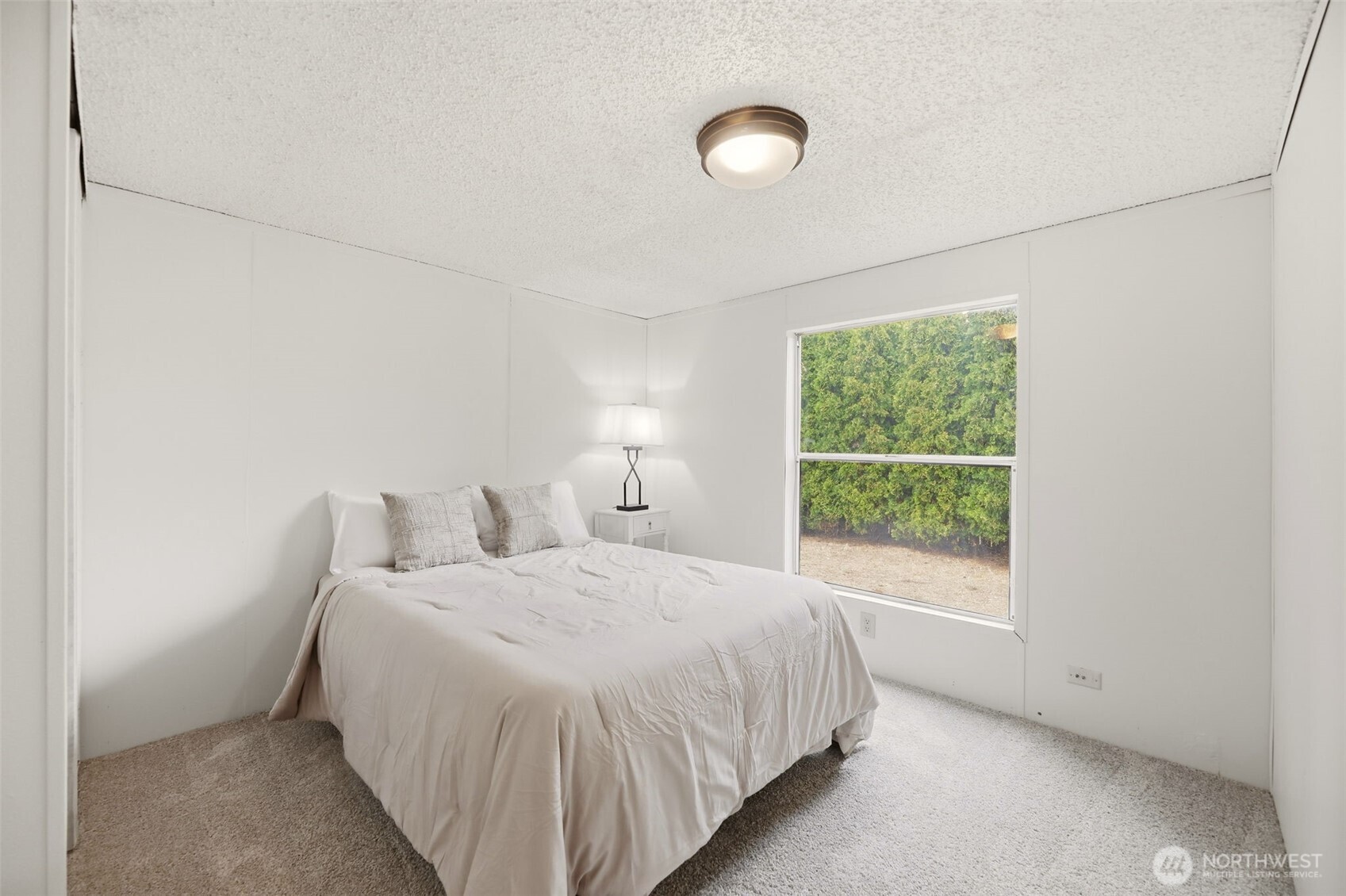 956 Falcon Road Property Photo 13