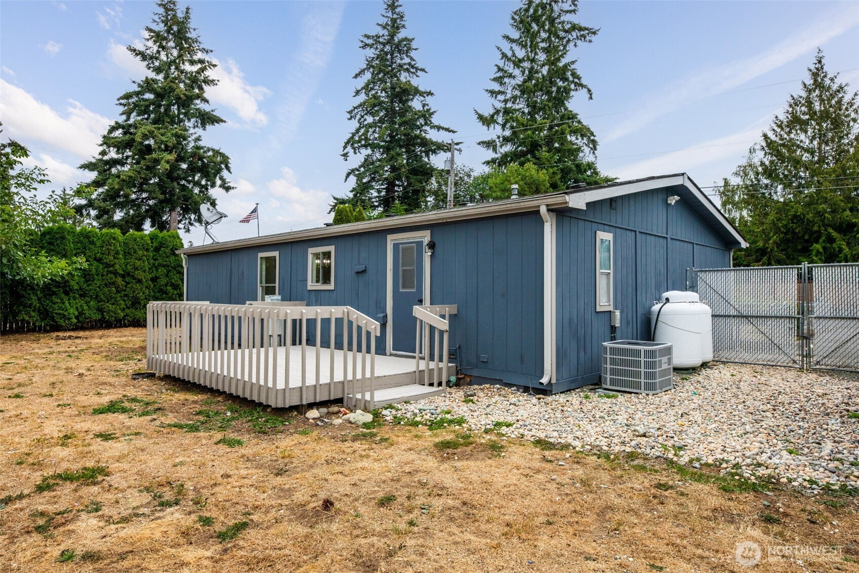 956 Falcon Road Property Photo 23