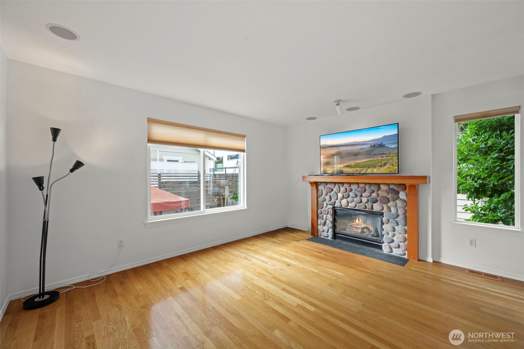 5243 40th Avenue Property Photo 12