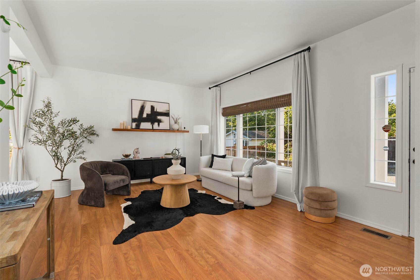 20721 122nd Place Property Photo 5