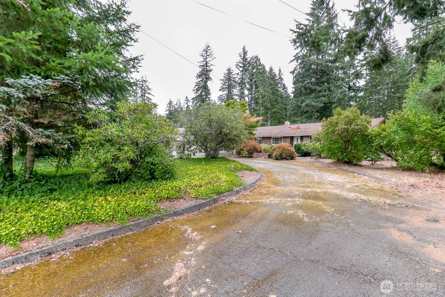17407 36th Ave E Property Photo 3
