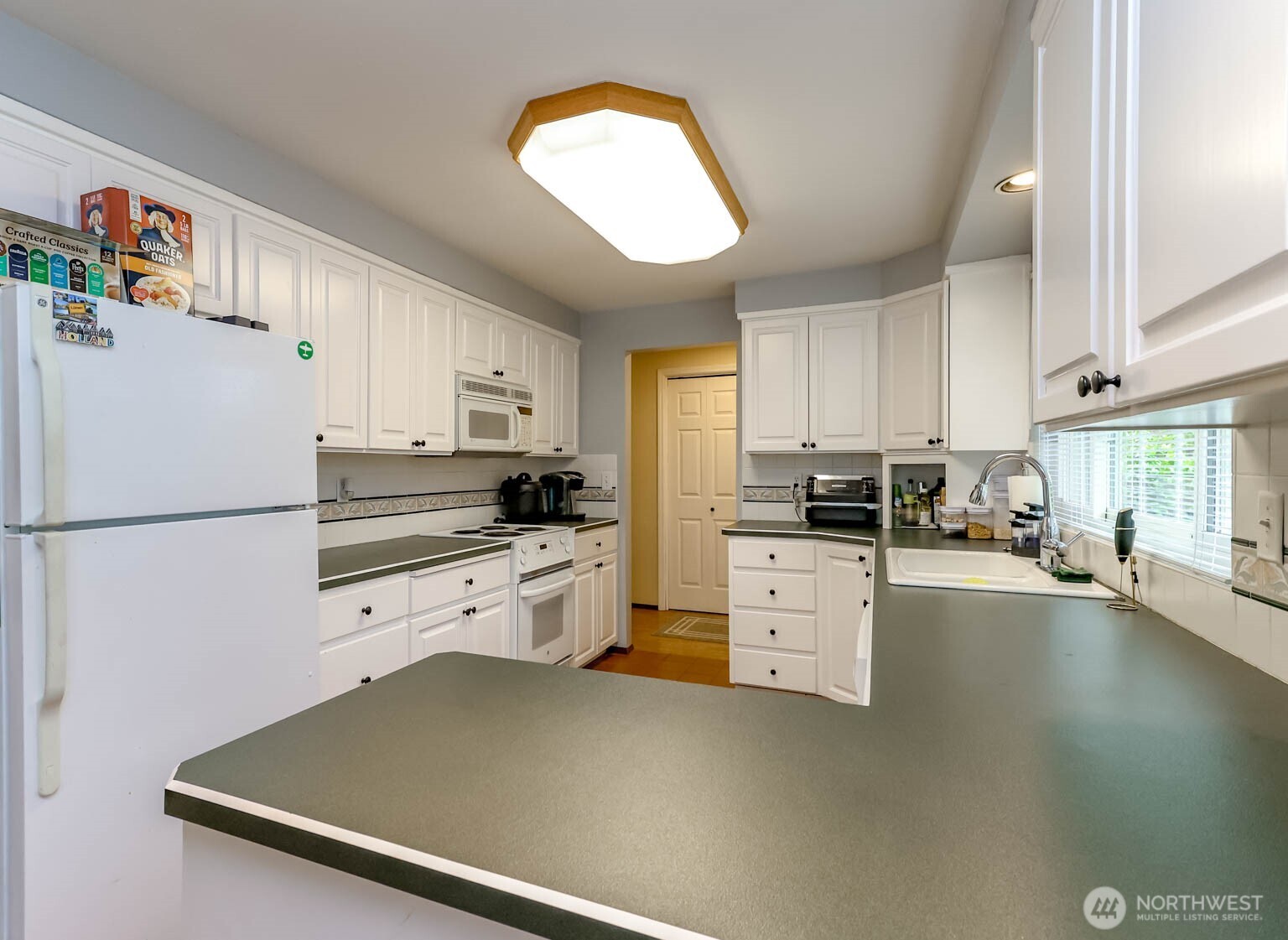 17407 36th Ave E Property Photo 17