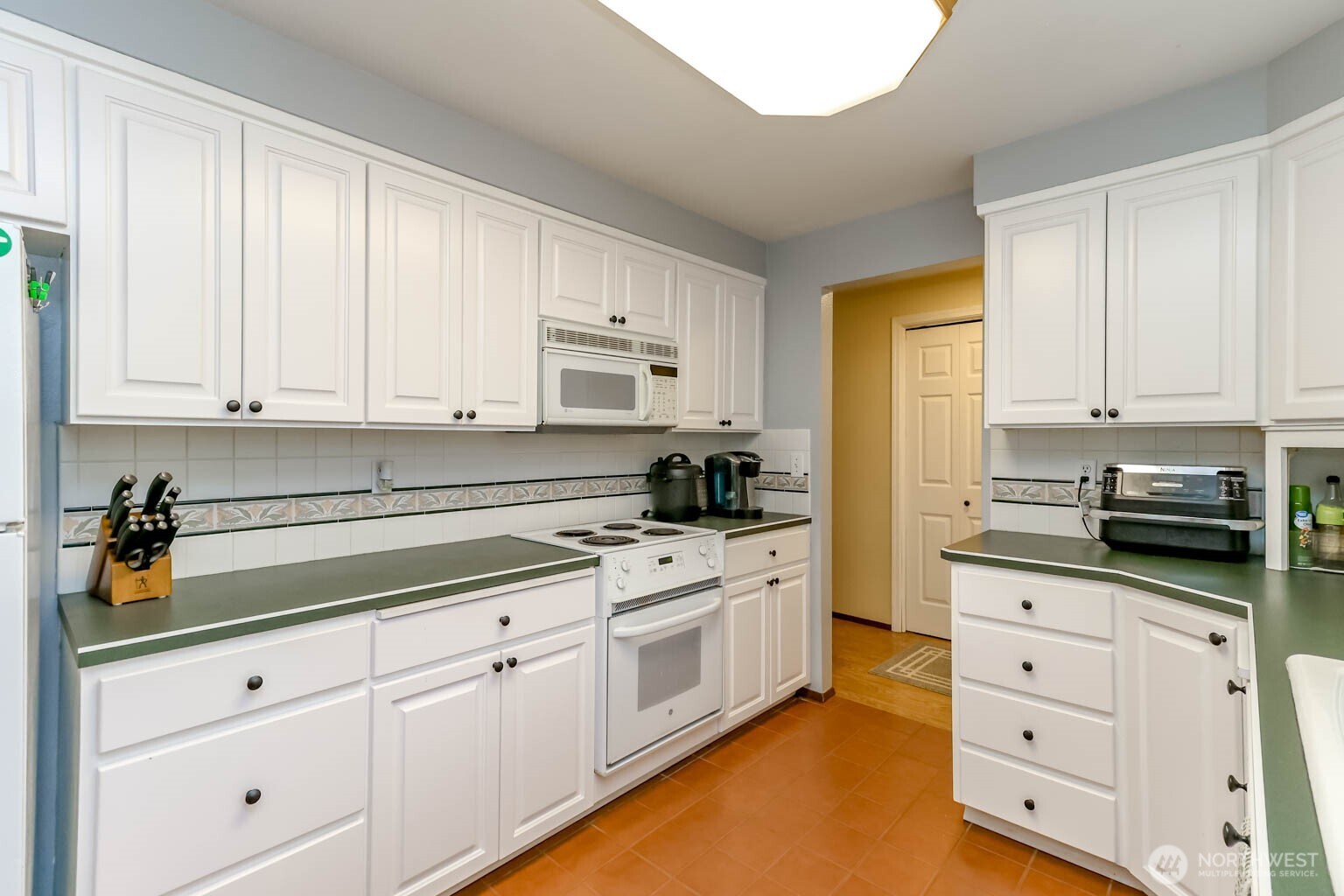 17407 36th Ave E Property Photo 19