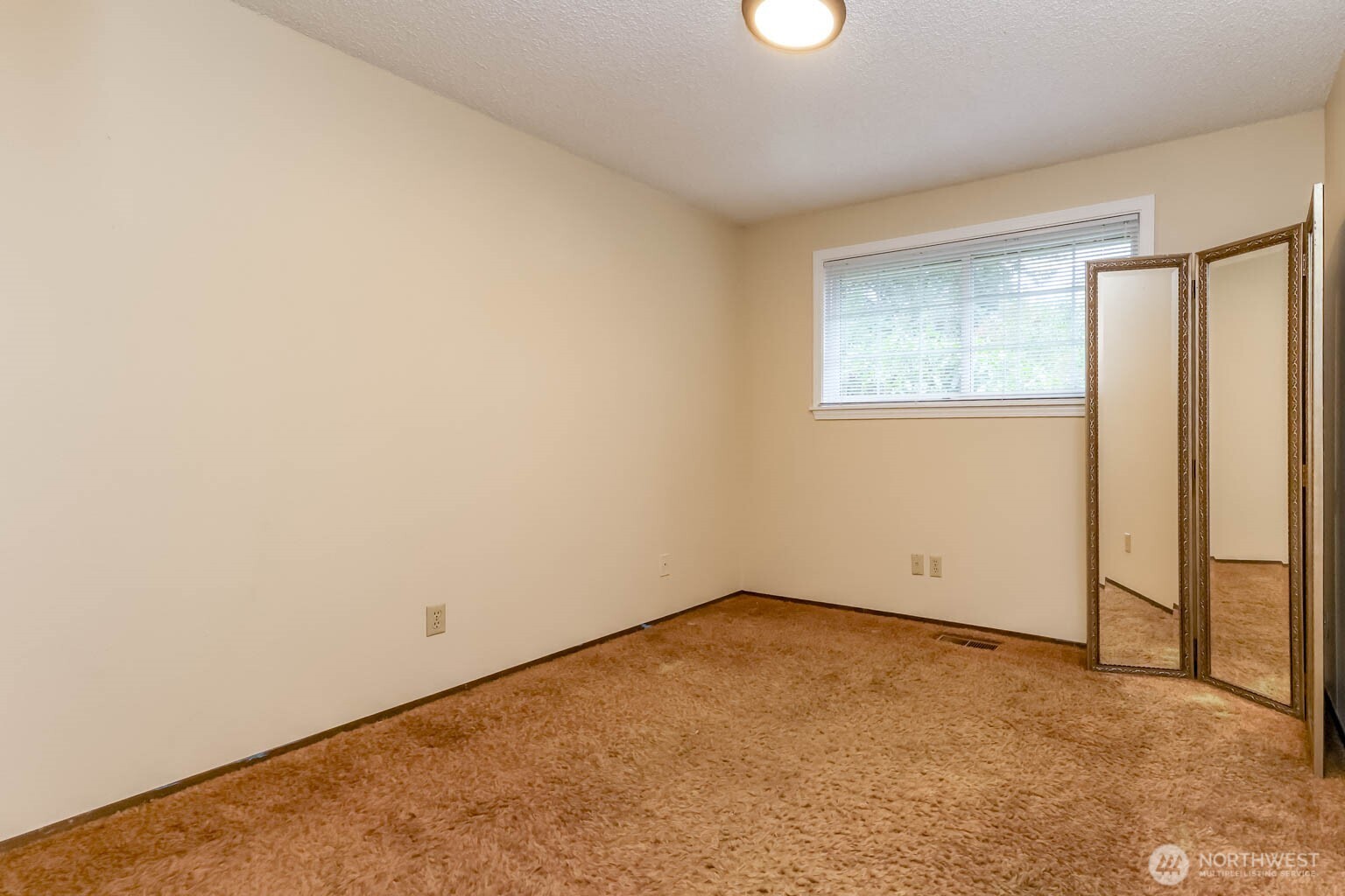 17407 36th Ave E Property Photo 24