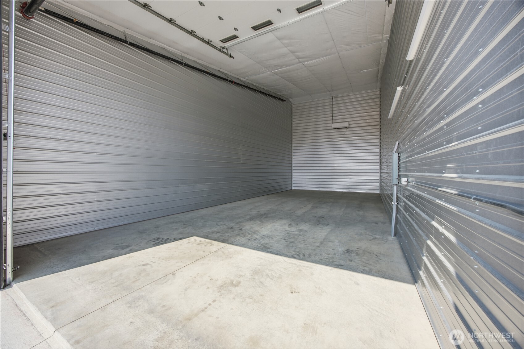 73 E Shop Avenue B-2 Property Photo 6