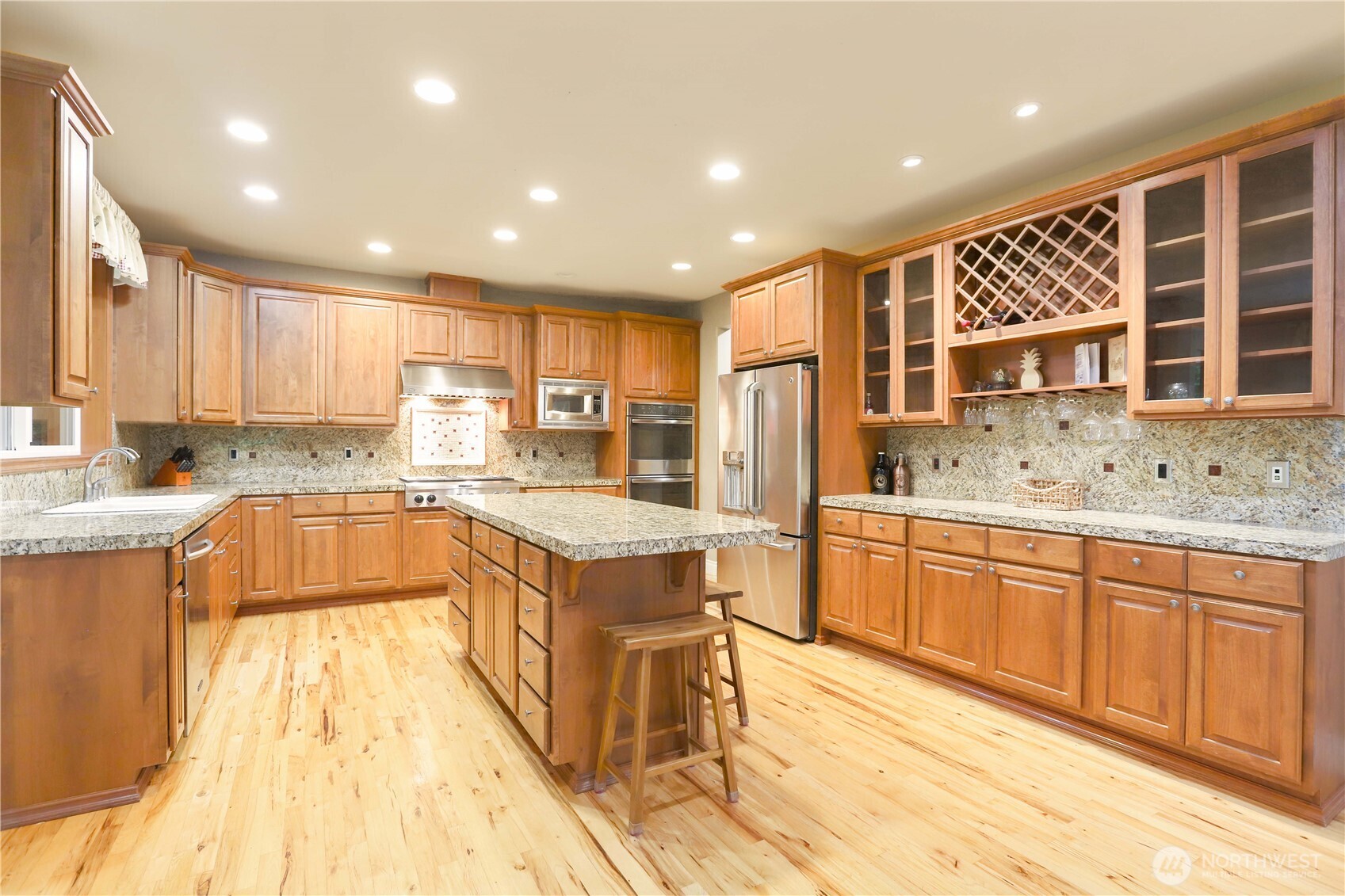 11712 4th Avenue Property Photo 11