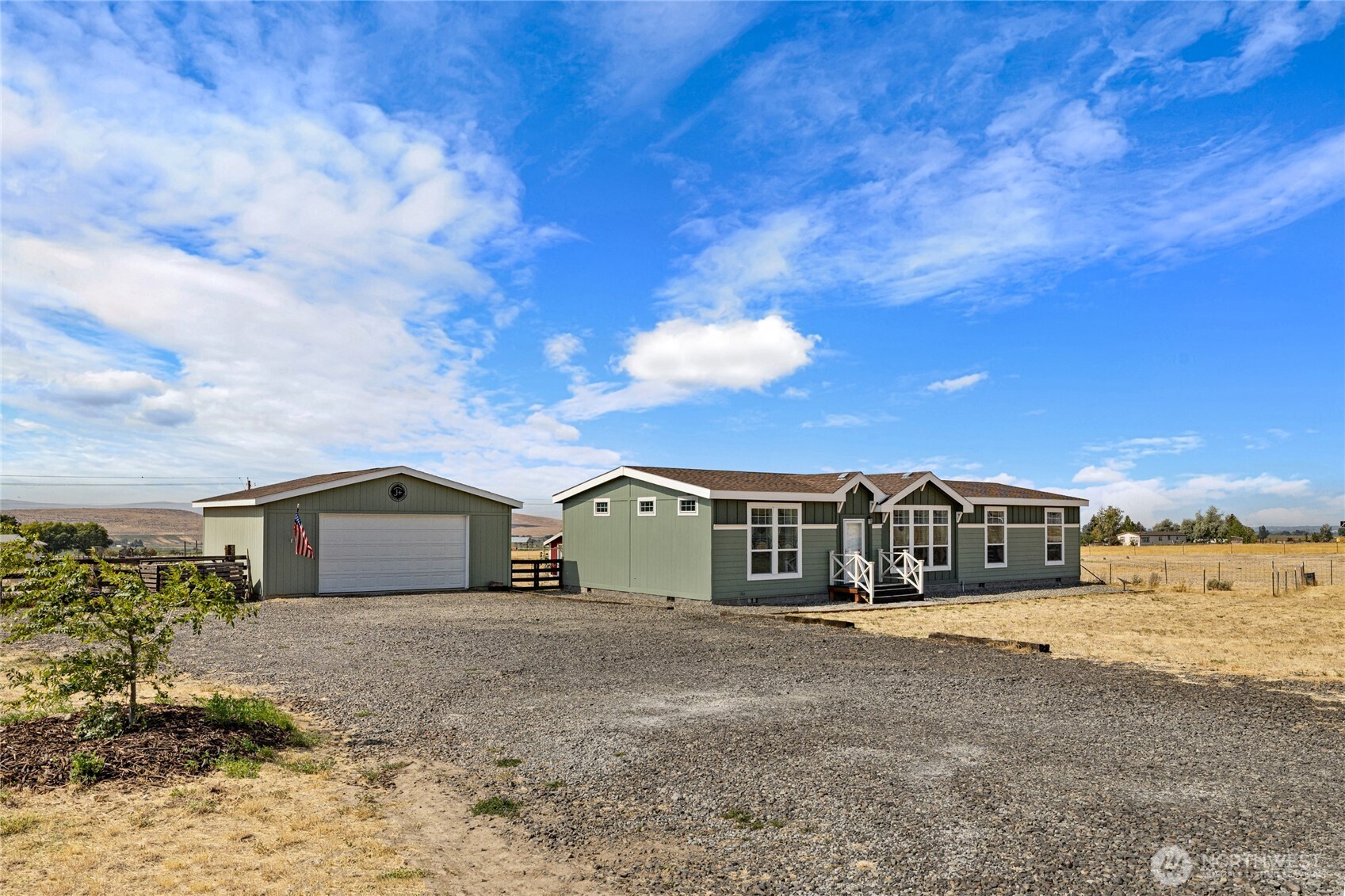 17270 Vantage Highway Property Photo 1