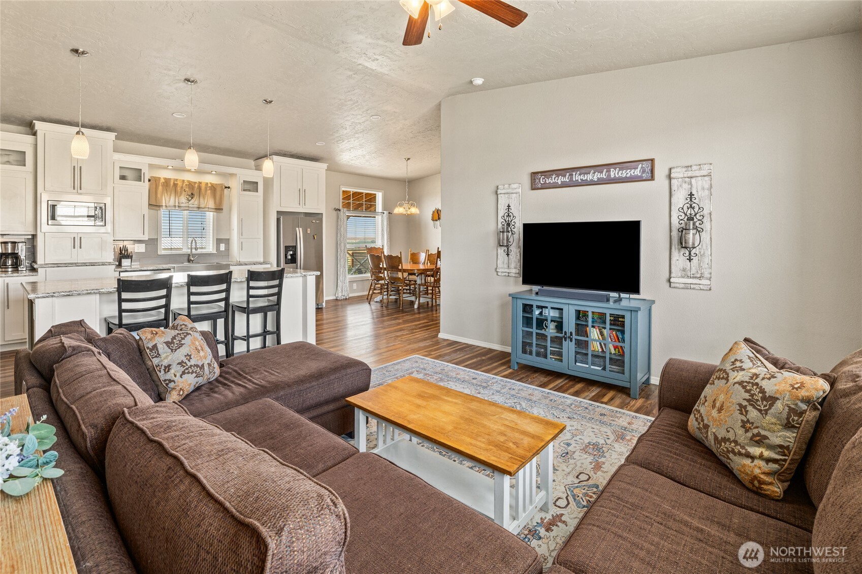 17270 Vantage Highway Property Photo 3