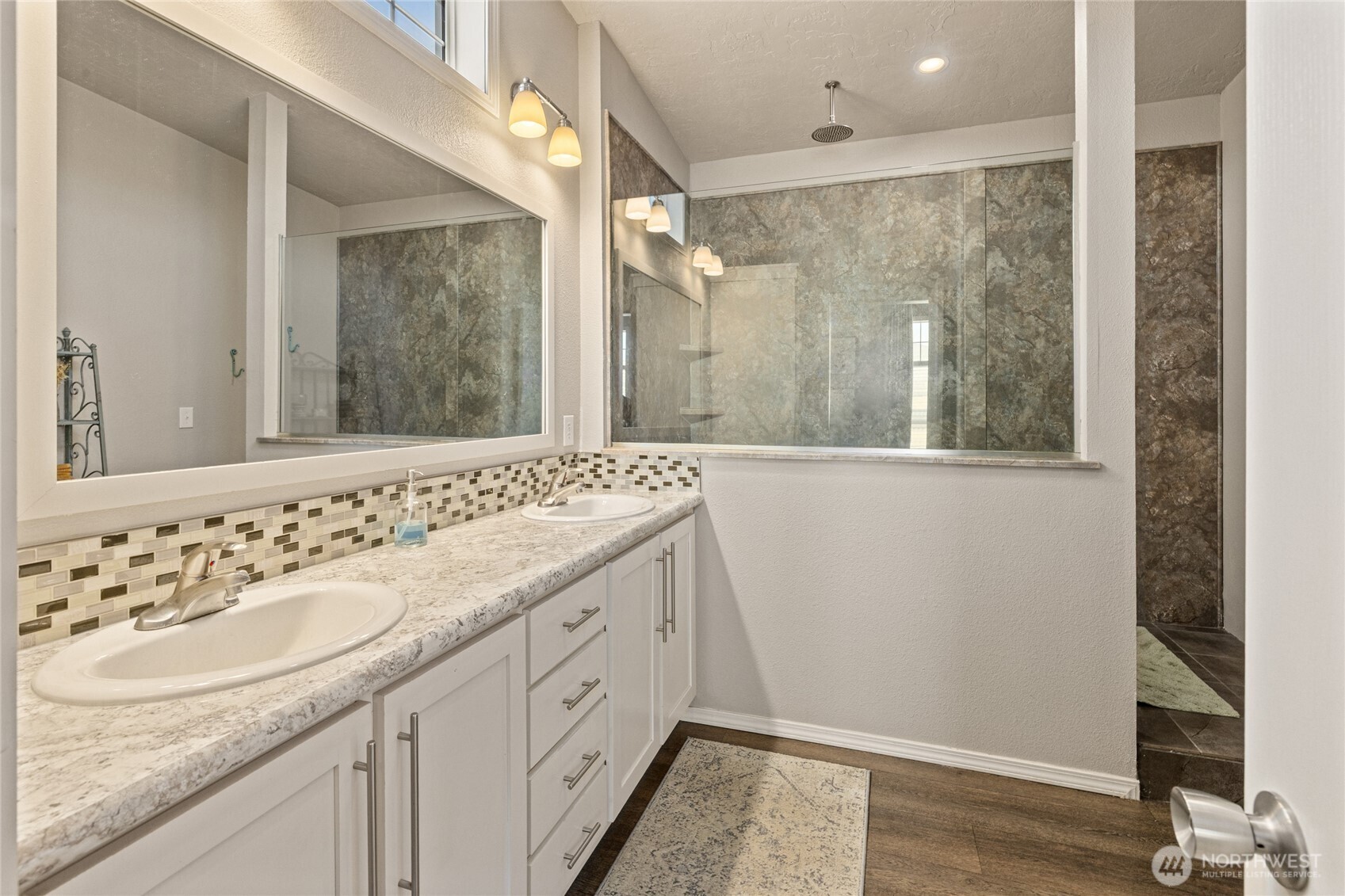 17270 Vantage Highway Property Photo 16
