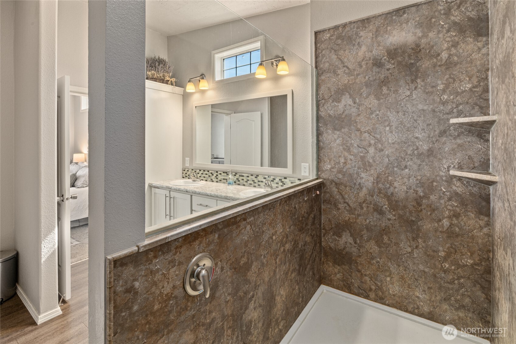 17270 Vantage Highway Property Photo 17