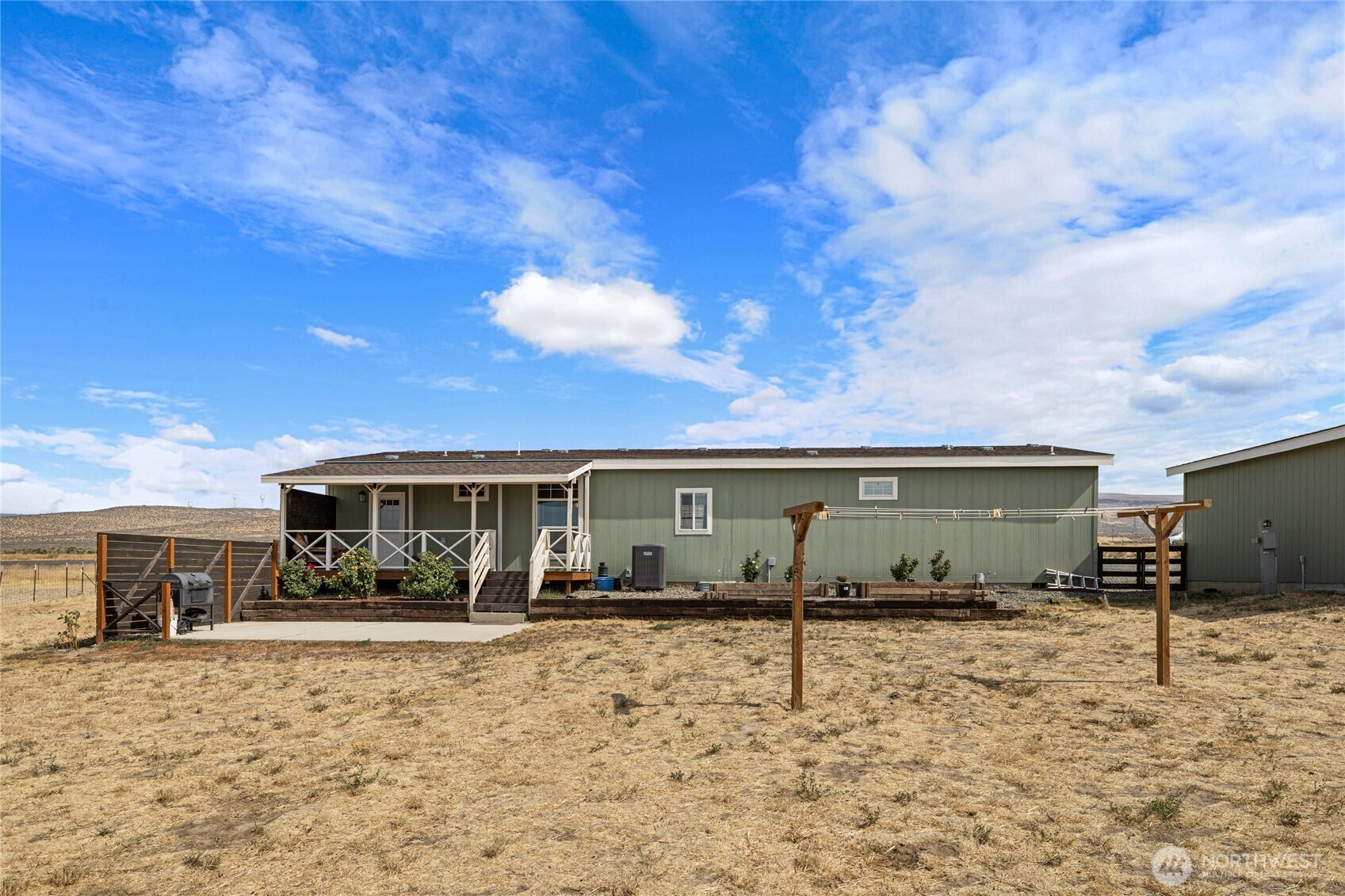 17270 Vantage Highway Property Photo 27