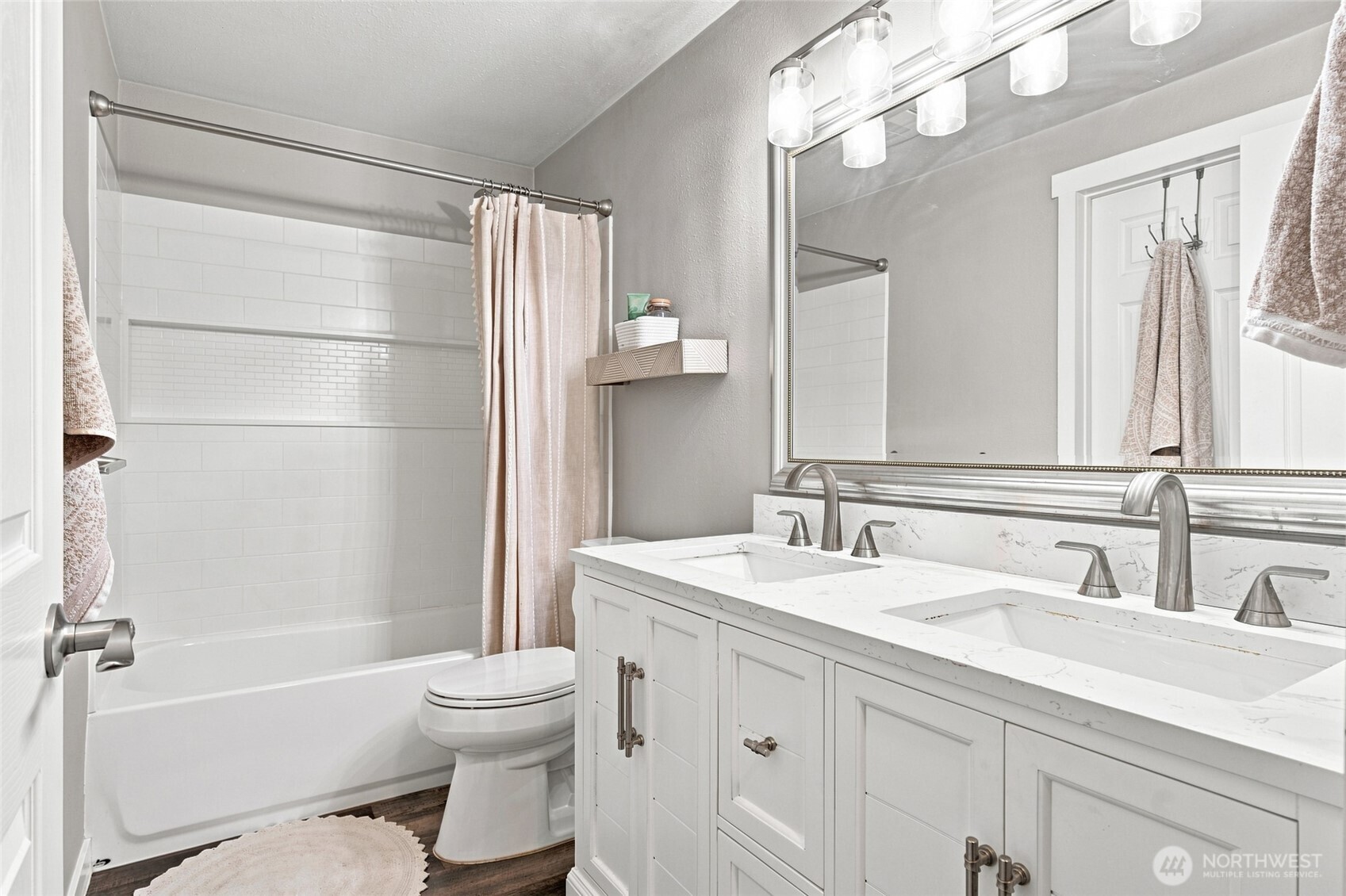 10820 54th Drive Property Photo 10