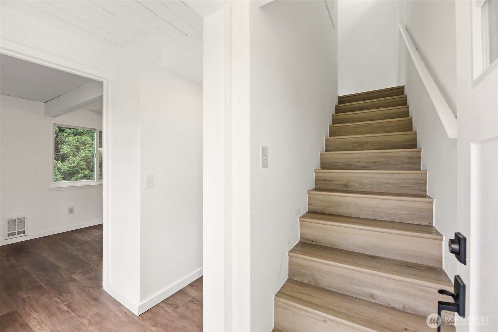 28415 State Route 9 Ne Property Photo 21