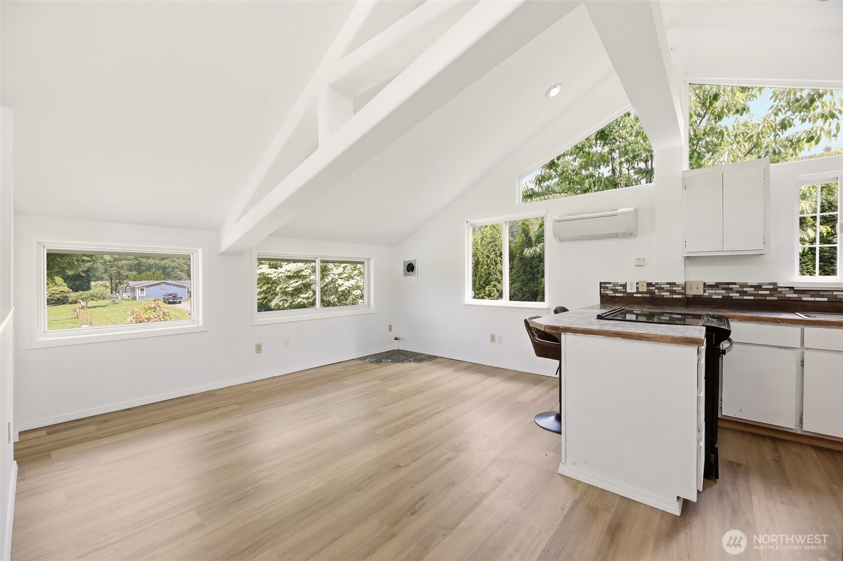 28415 State Route 9 Ne Property Photo 23