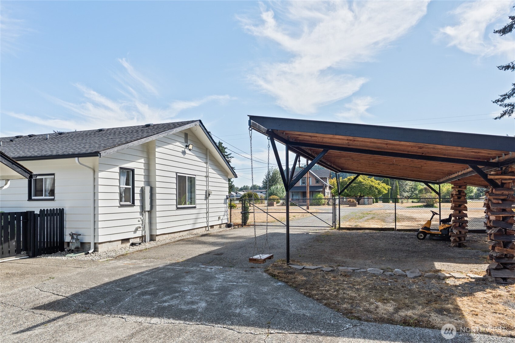 1110 25th Street Property Photo 37