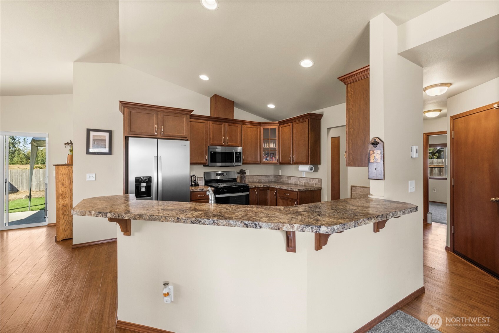4997 Sunset Park Place Property Photo 11