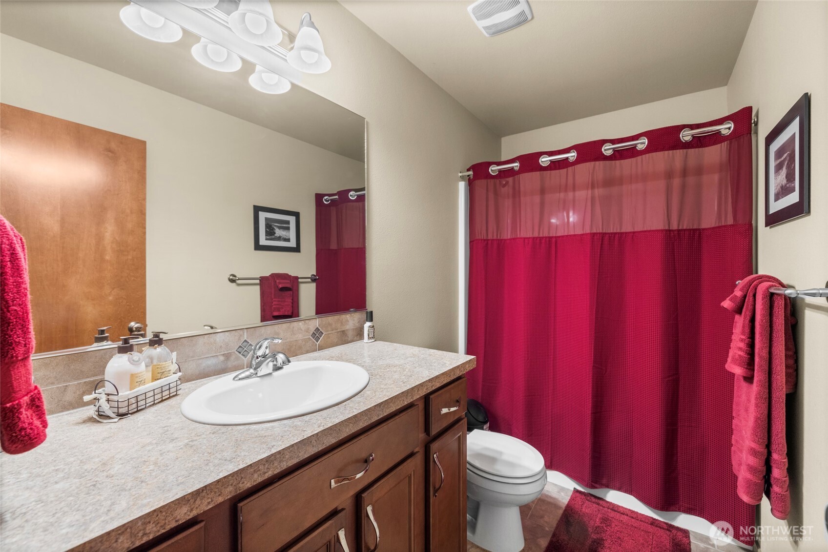4997 Sunset Park Place Property Photo 19