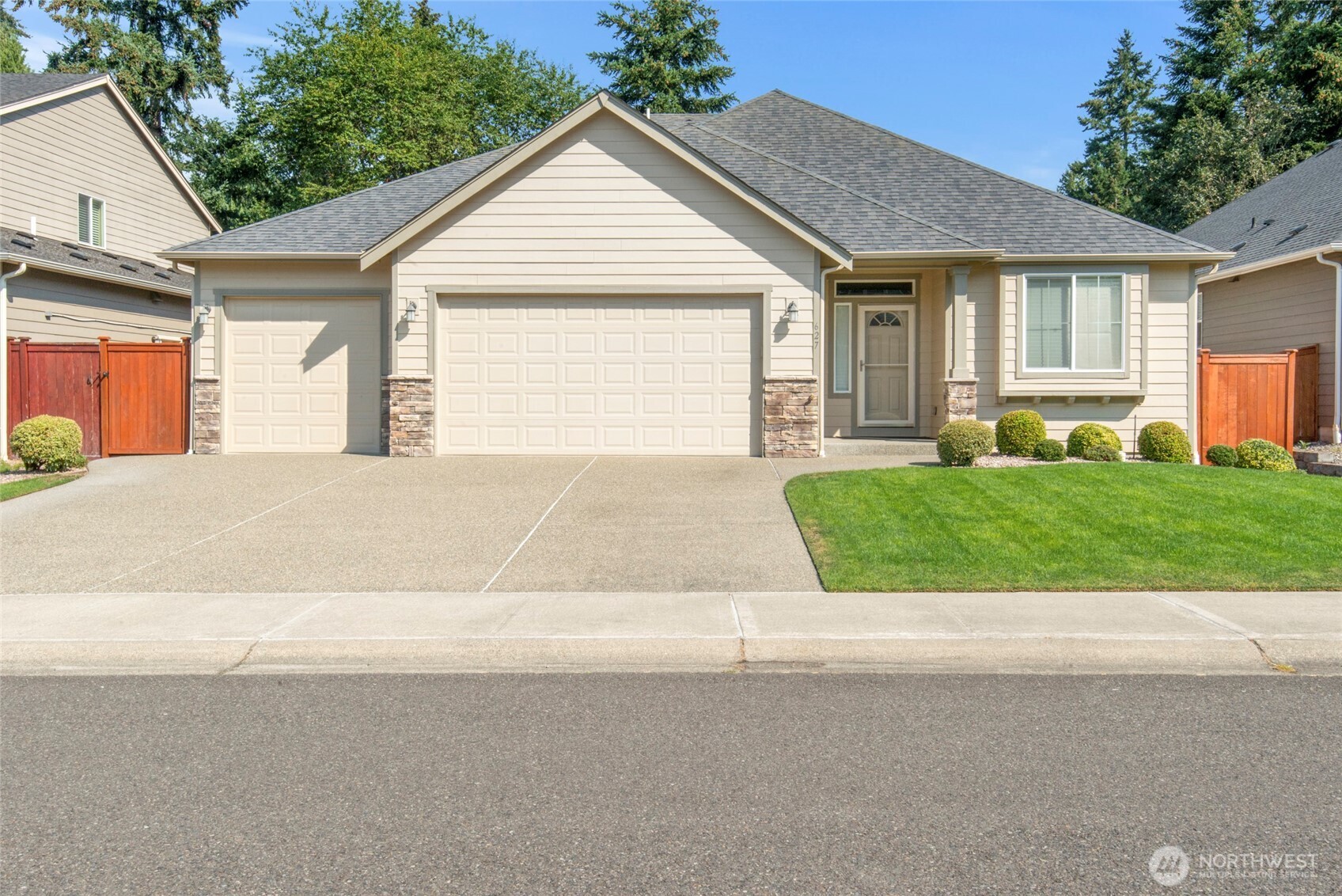 627 182nd Street Property Photo 1