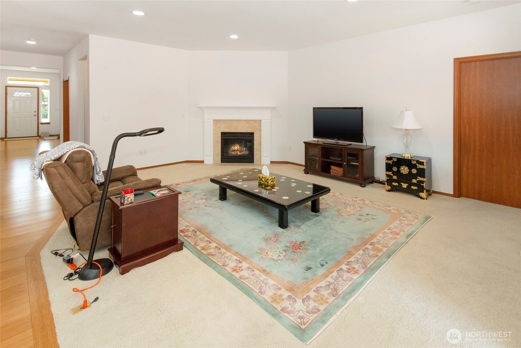 627 182nd Street Property Photo 4