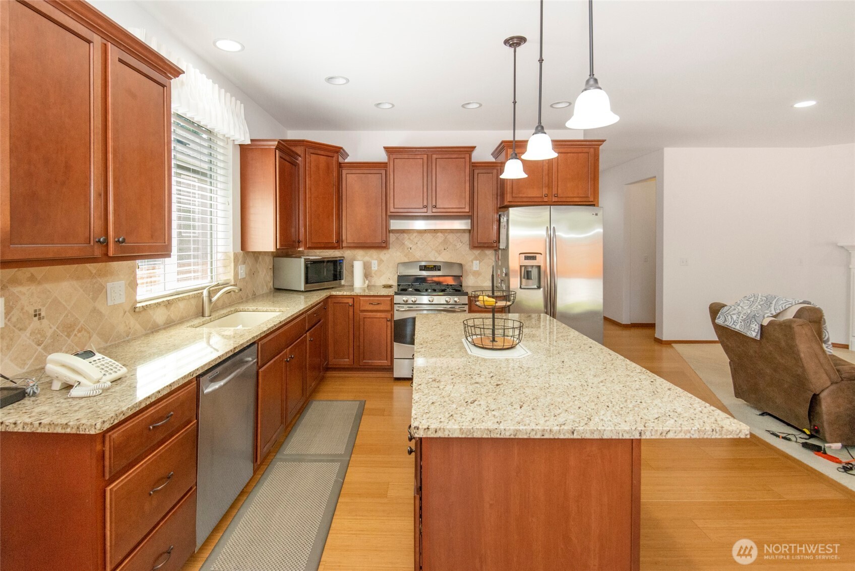 627 182nd Street Property Photo 12