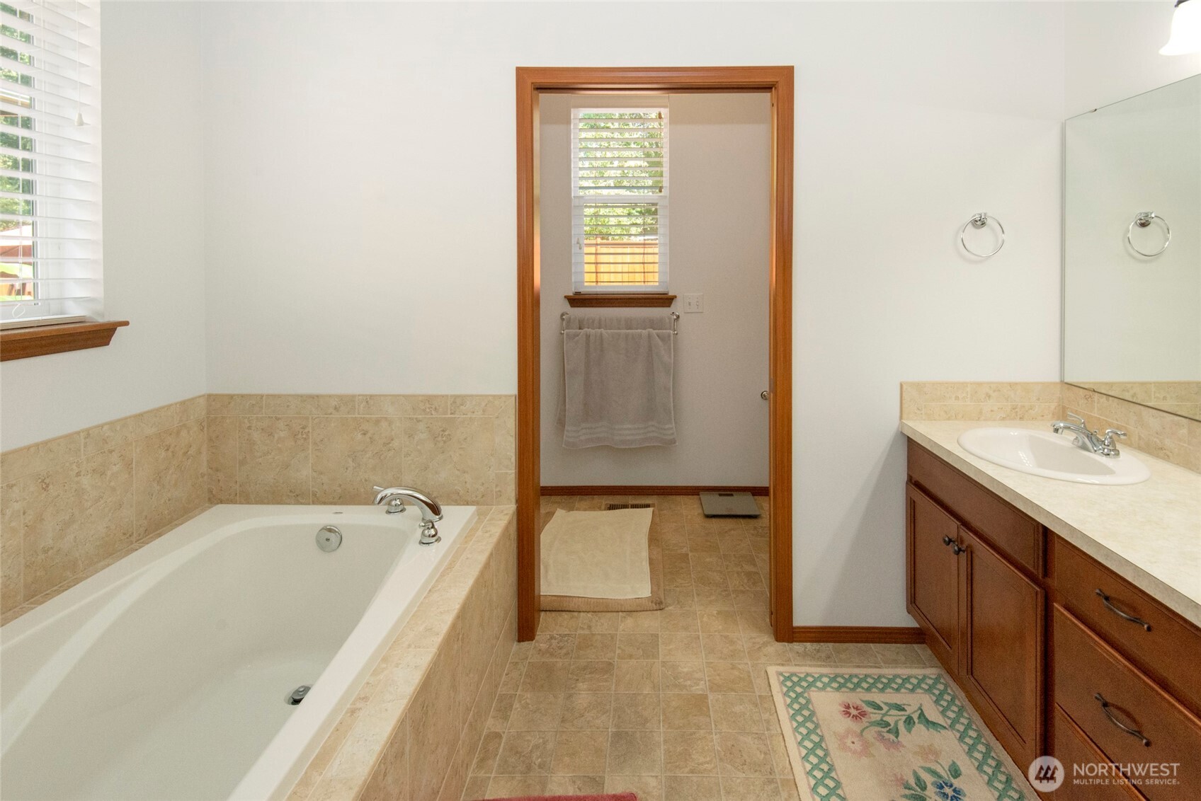 627 182nd Street Property Photo 16