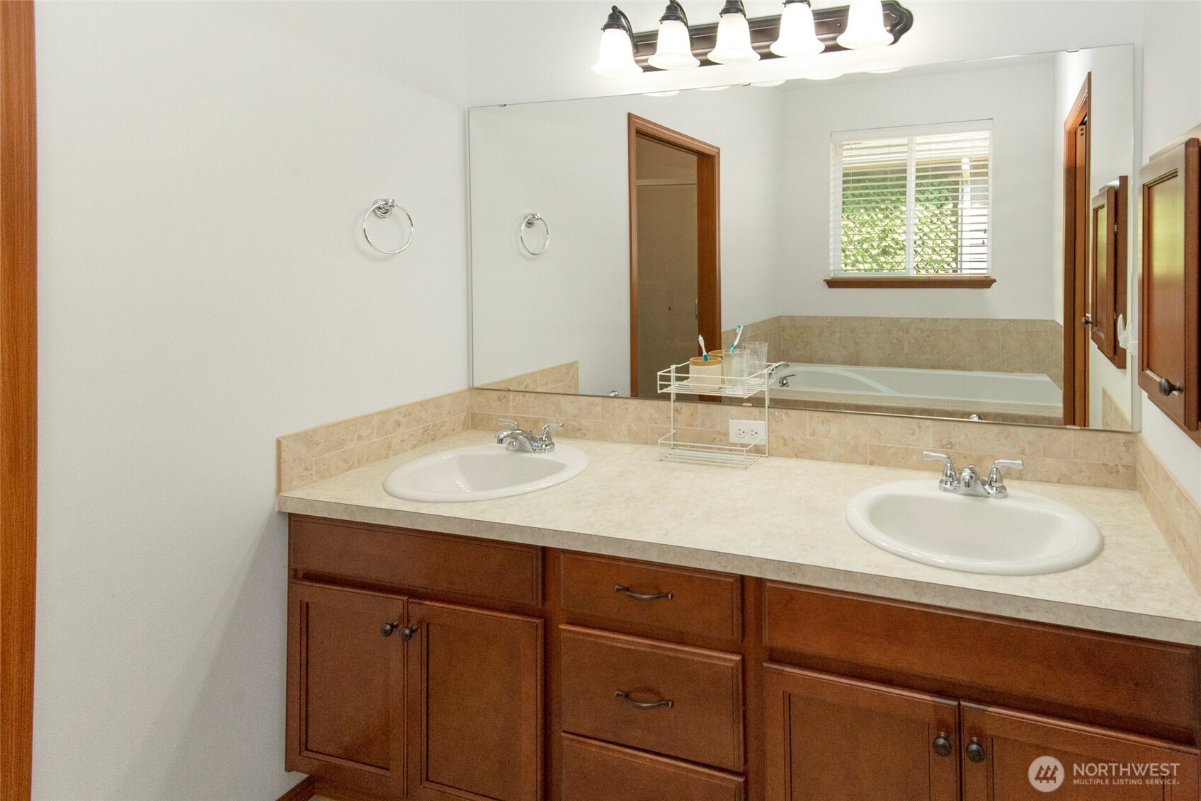 627 182nd Street Property Photo 19