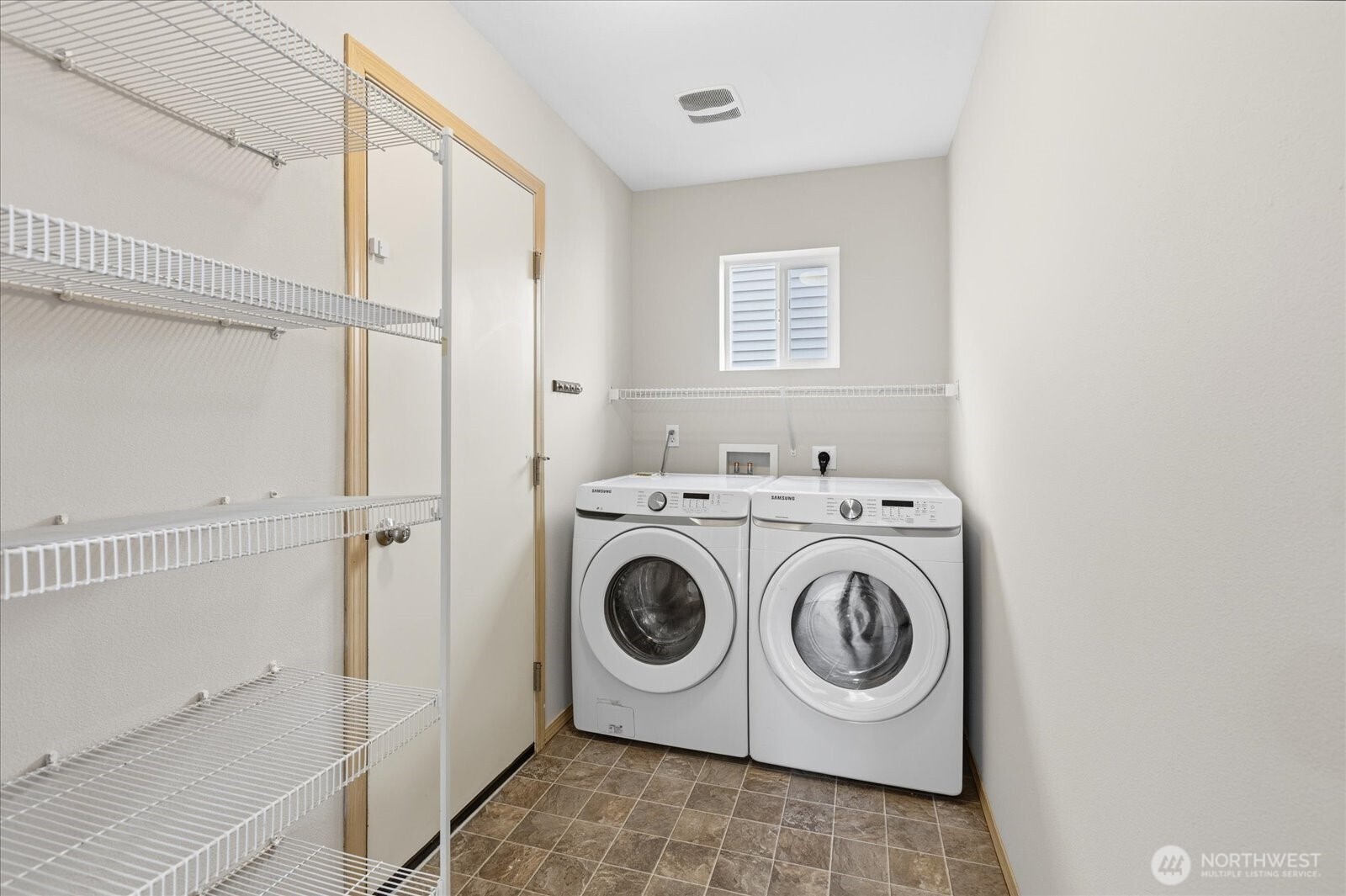 10416 24th Street Property Photo 16