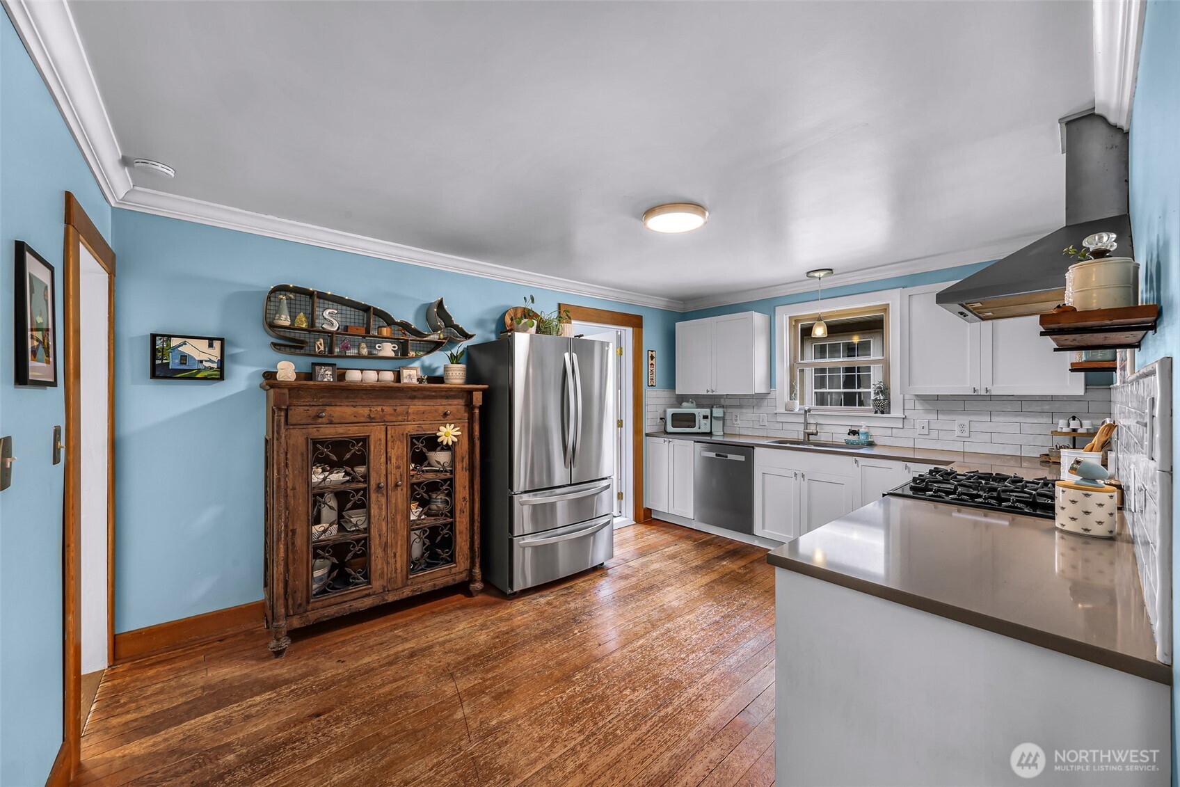 2433 Lafayette Street Property Photo 11