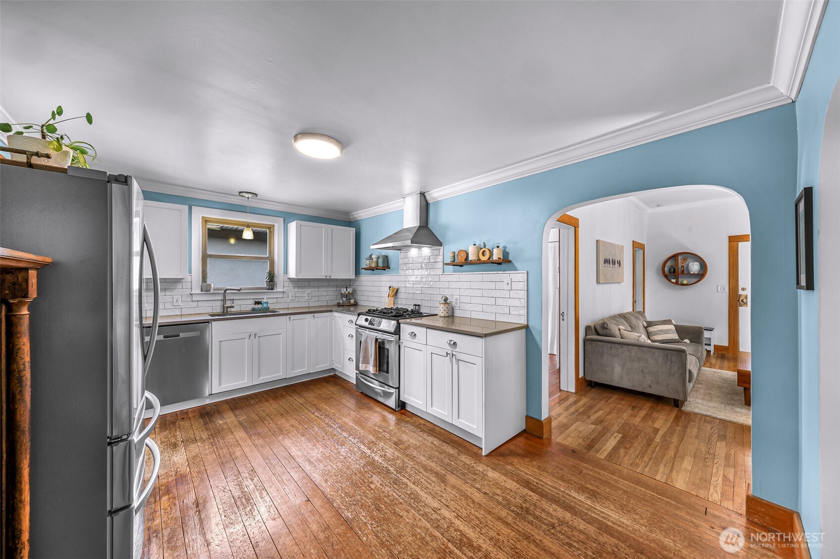 2433 Lafayette Street Property Photo 13
