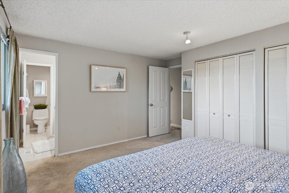 8205 S 123rd Place Property Photo 20