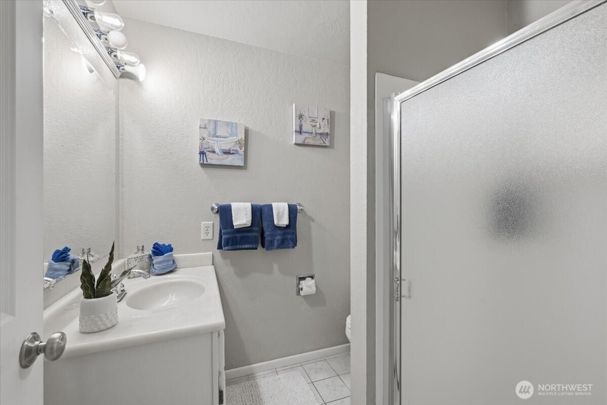 8205 S 123rd Place Property Photo 31