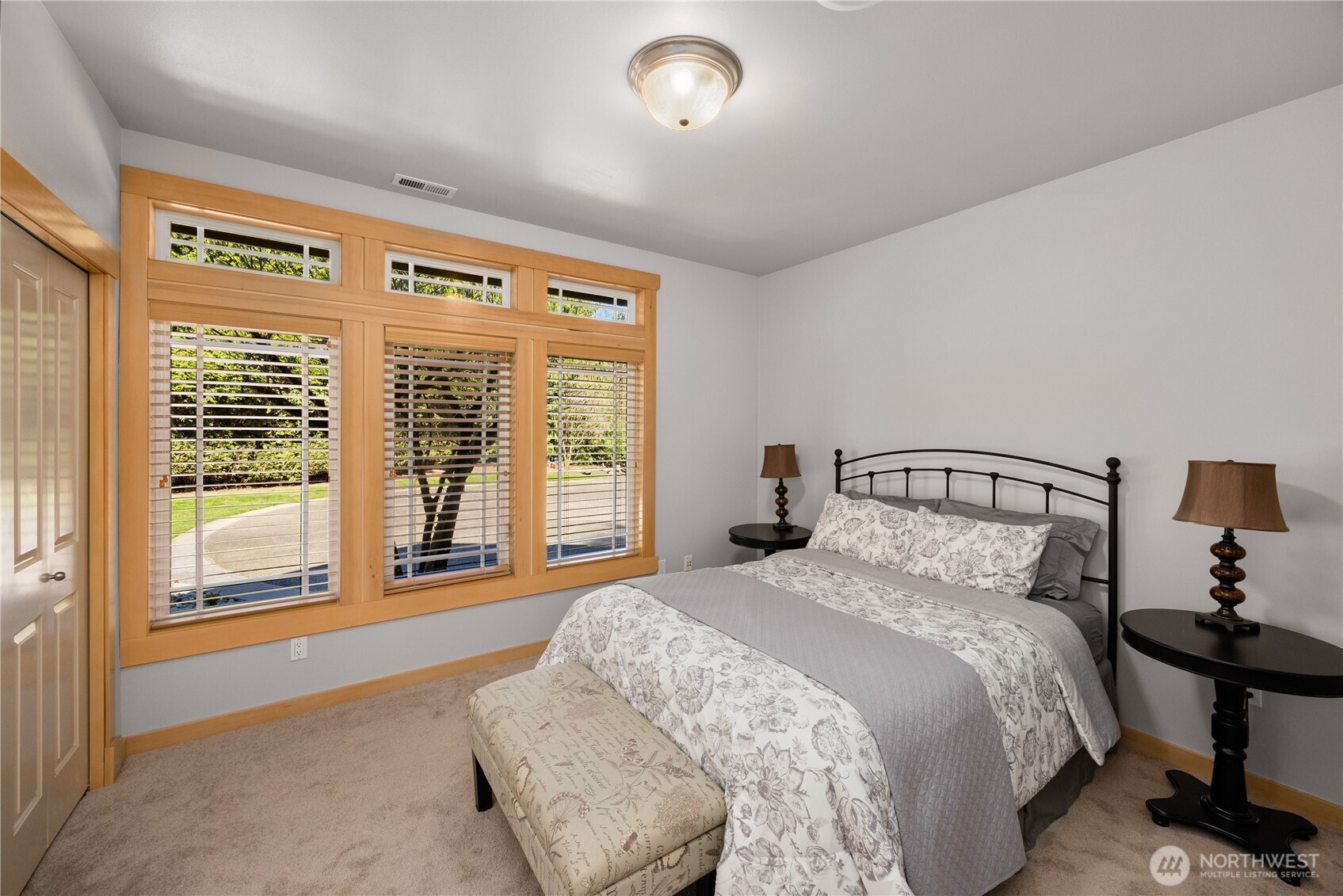7402 229th Place Property Photo 13