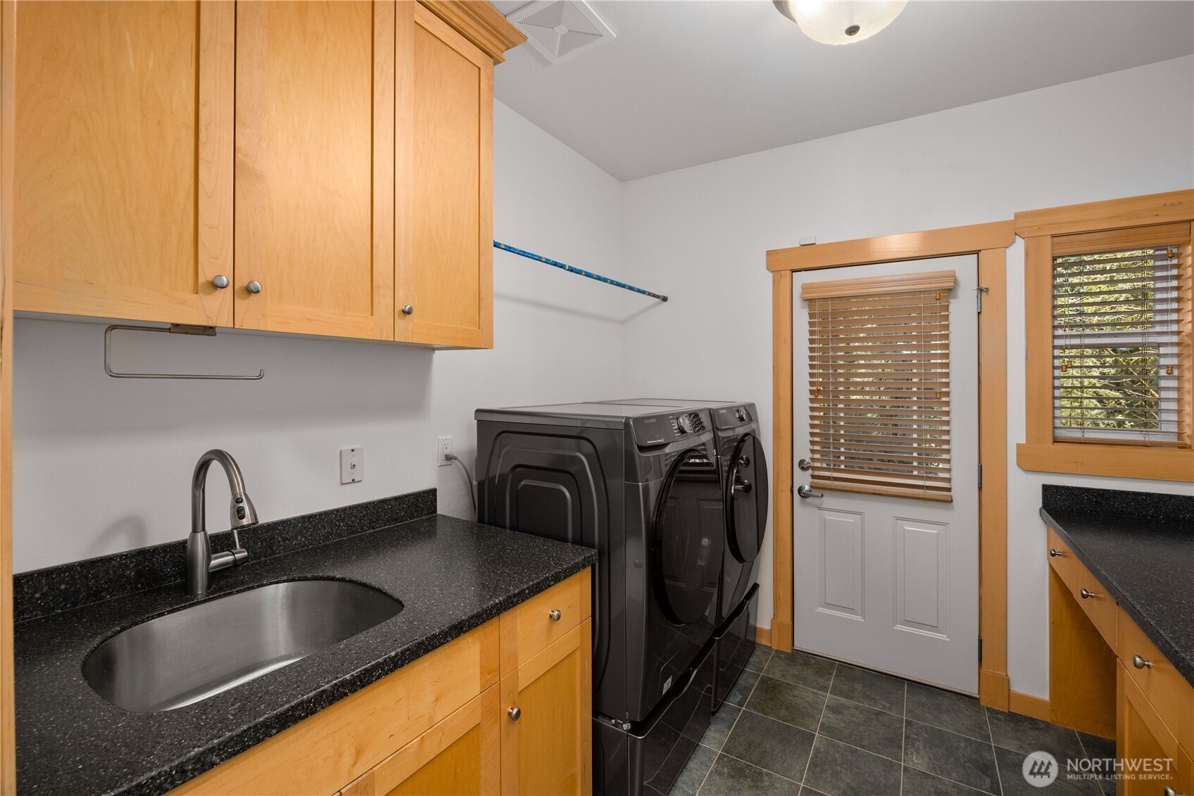 7402 229th Place Property Photo 16