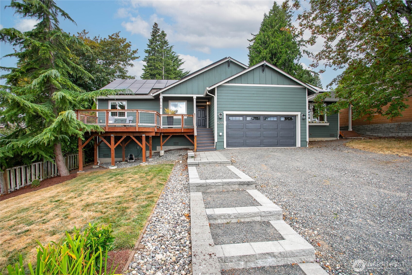 4295 King Avenue Property Photo 1