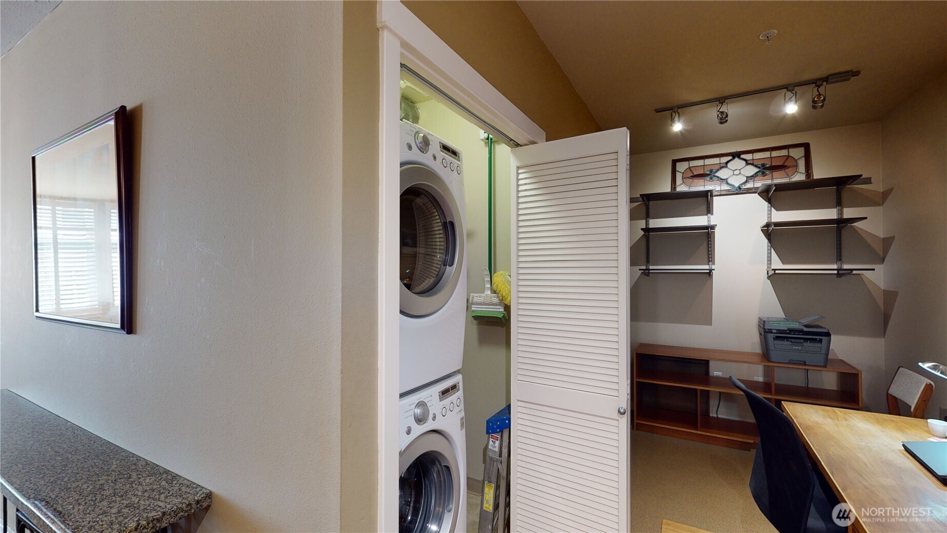190 Harbor Square Loop C329 Property Photo 4