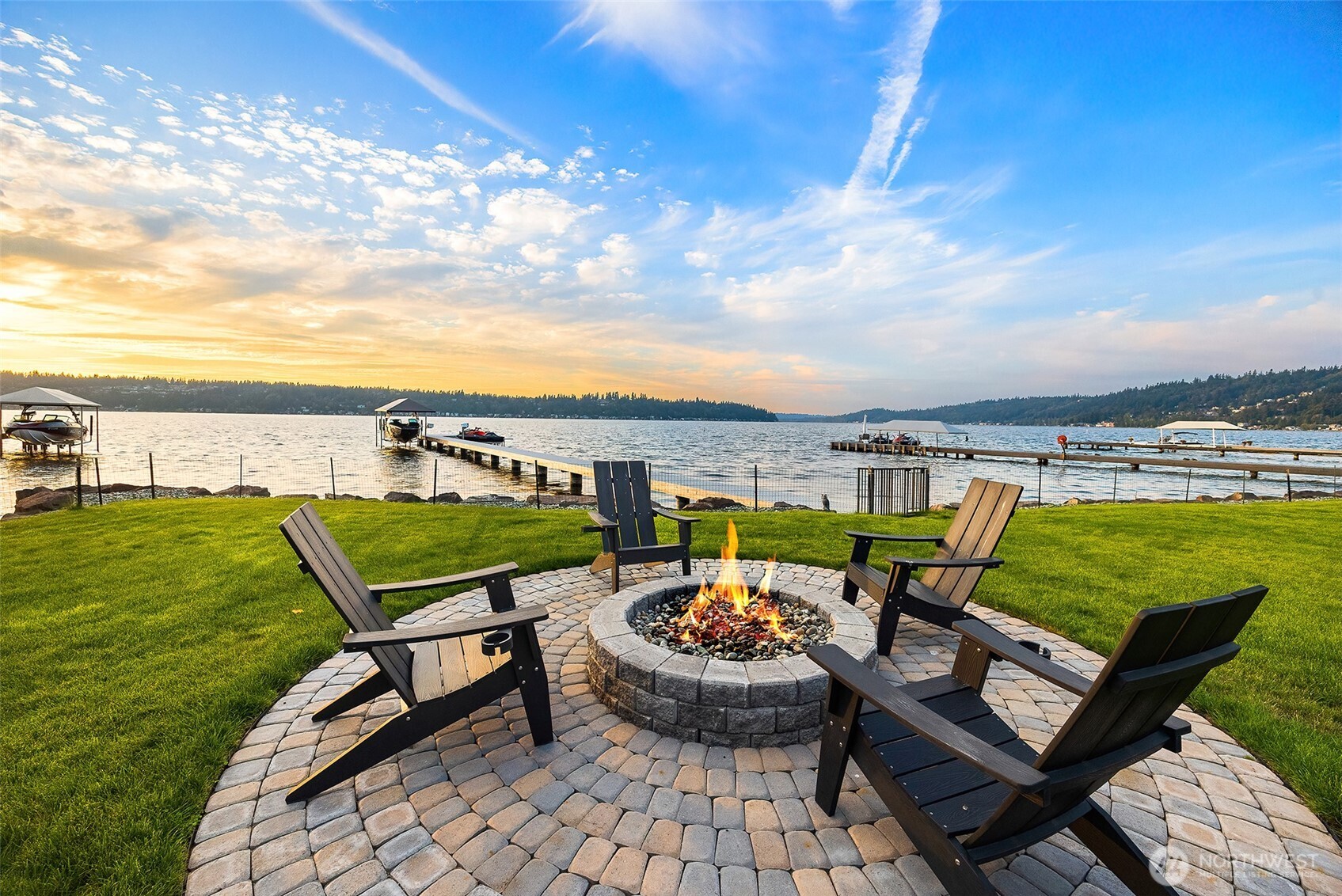 247 E Lake Sammamish Parkway Property Photo 4