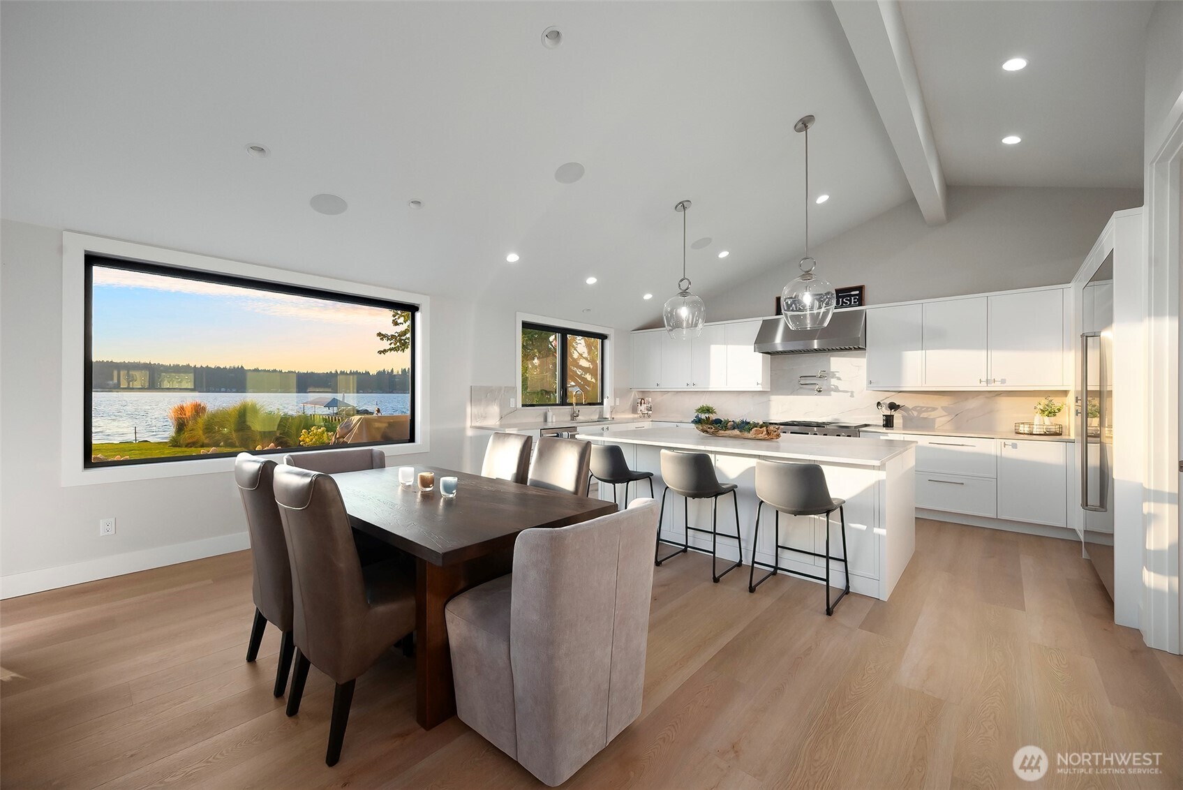 247 E Lake Sammamish Parkway Property Photo 9