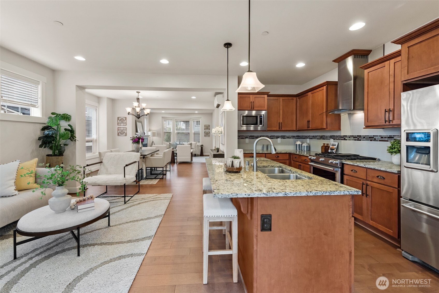 1321 Greenwich Walk Property Photo 8