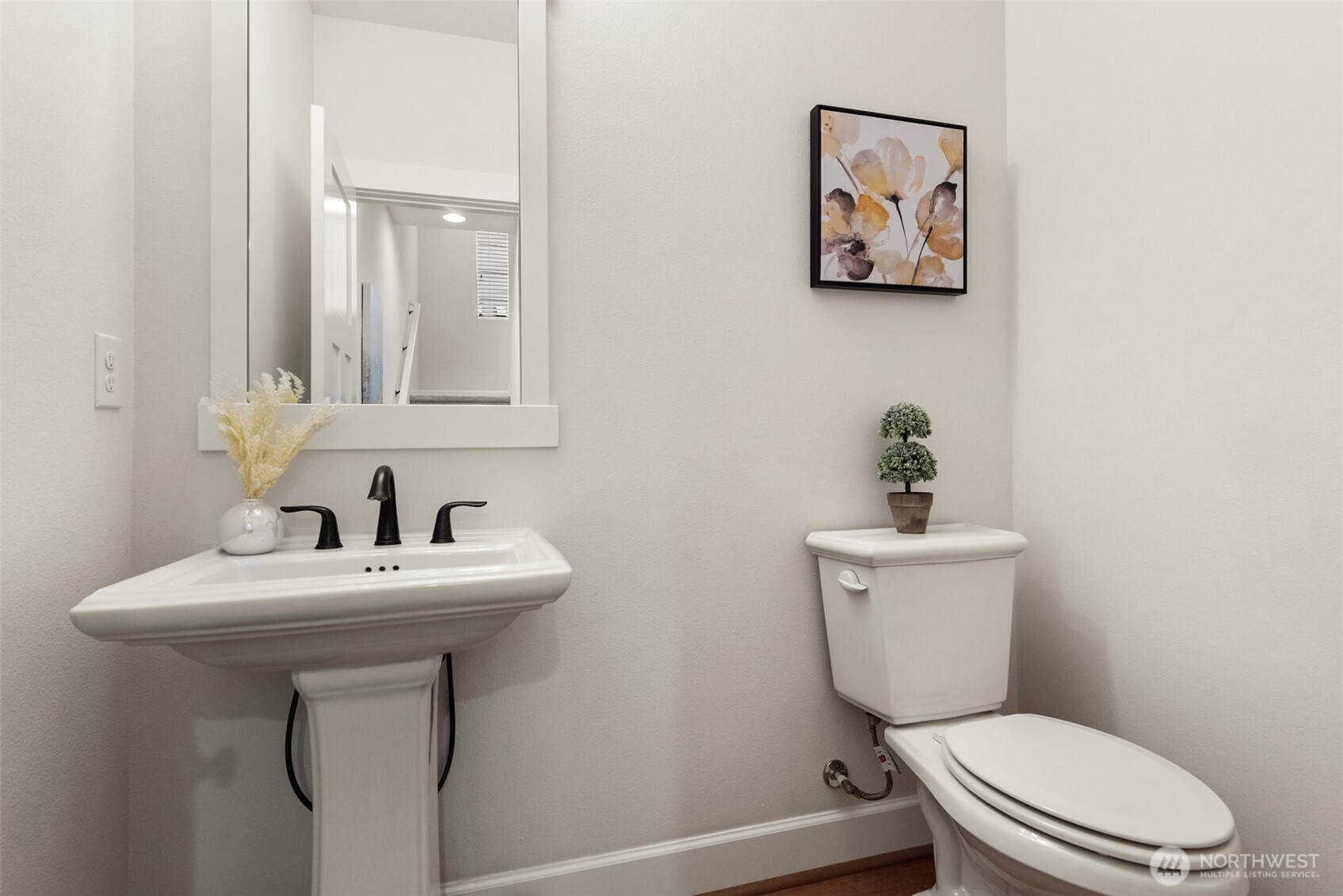 1321 Greenwich Walk Property Photo 11
