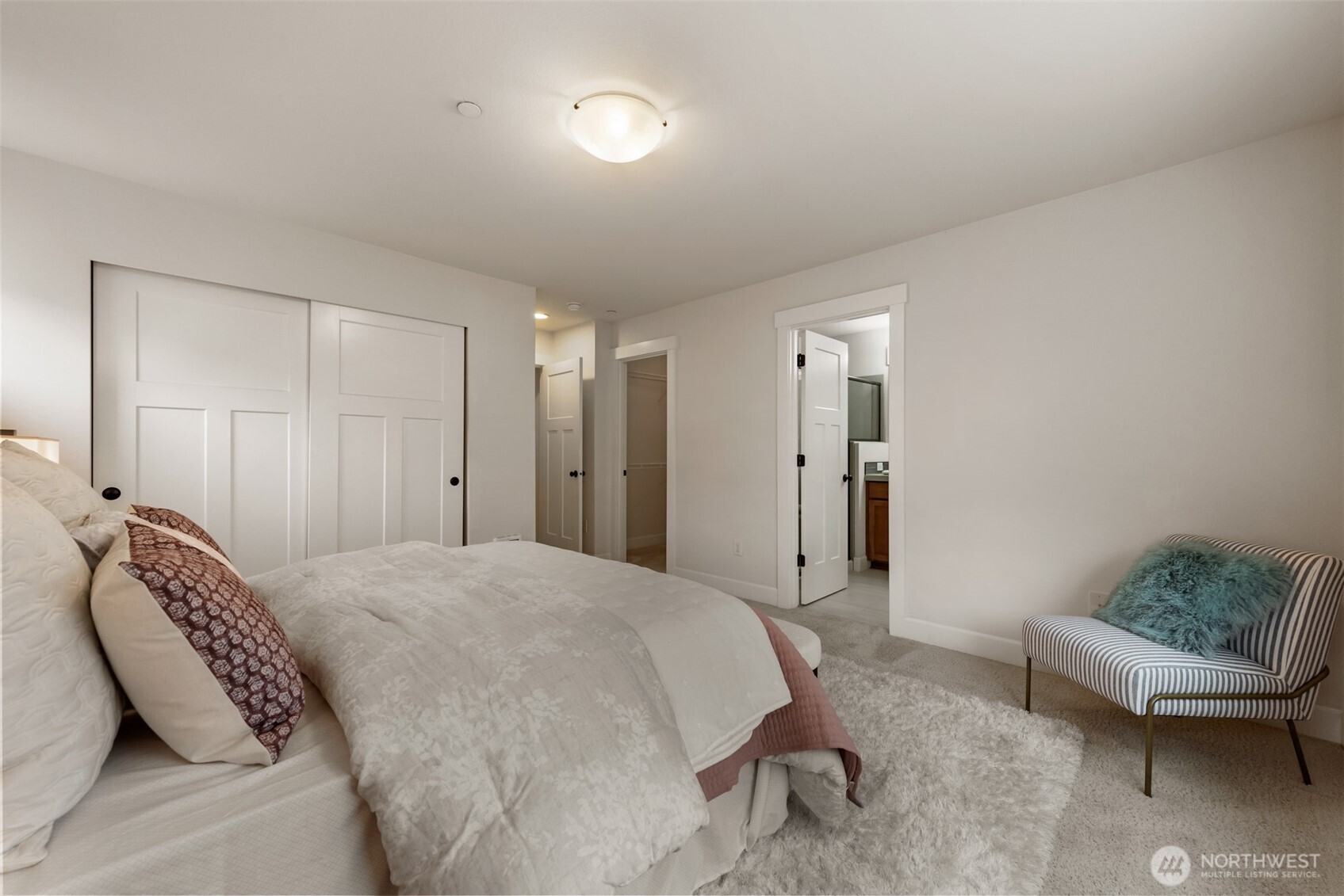 1321 Greenwich Walk Property Photo 13
