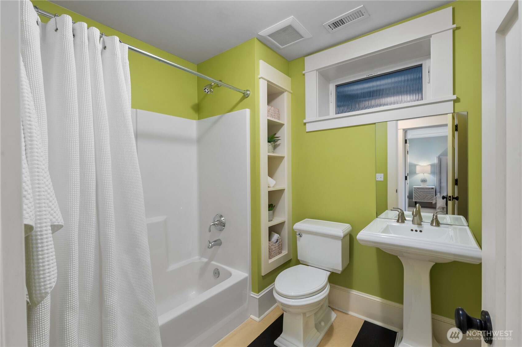 426 Smith Street Property Photo 27
