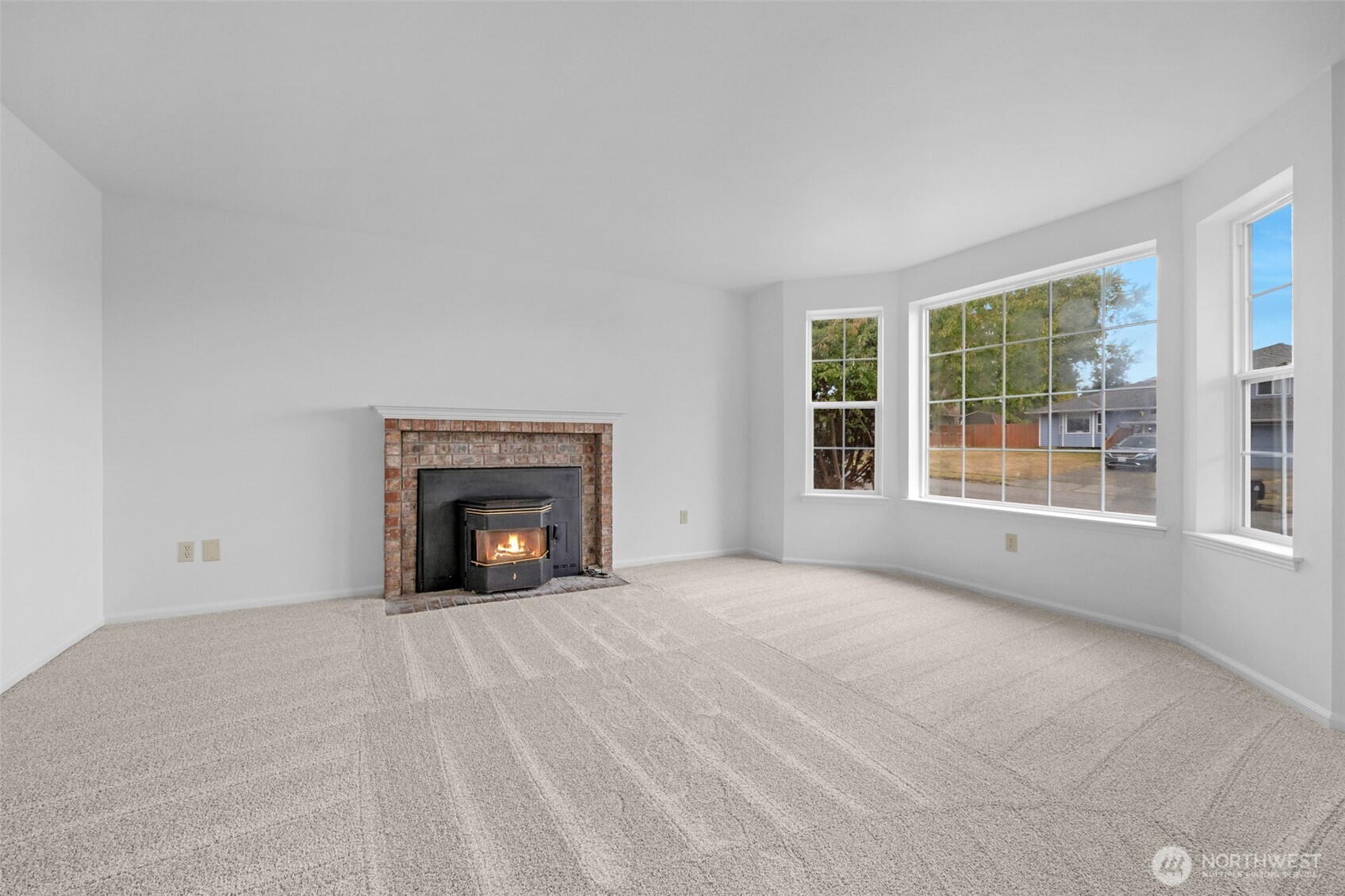 7001 62nd Place Property Photo 6